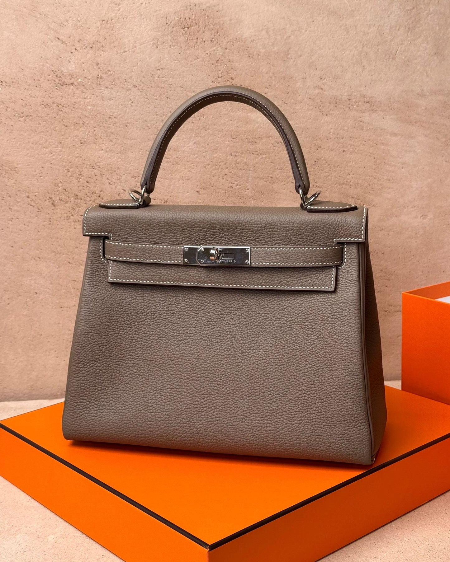 Hermès Kelly 28 - Etoupe Togo | Palladium Hardware - Bagista