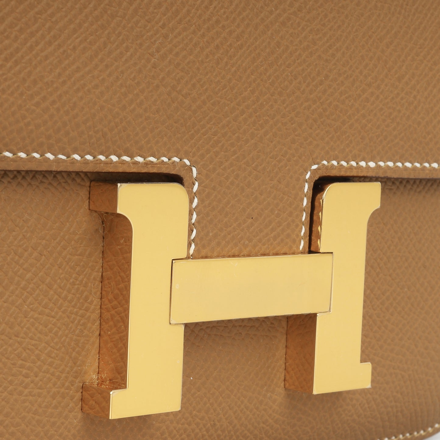 Constance 18 - Gold Epsom