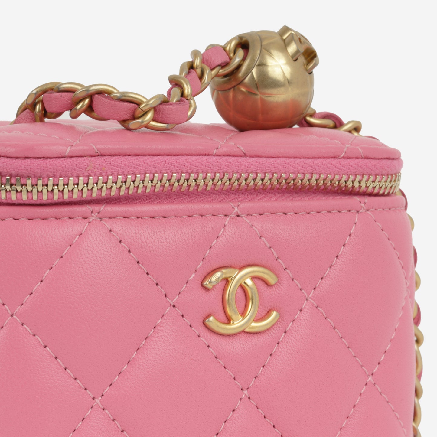 Mini Vanity on Pearl Chain