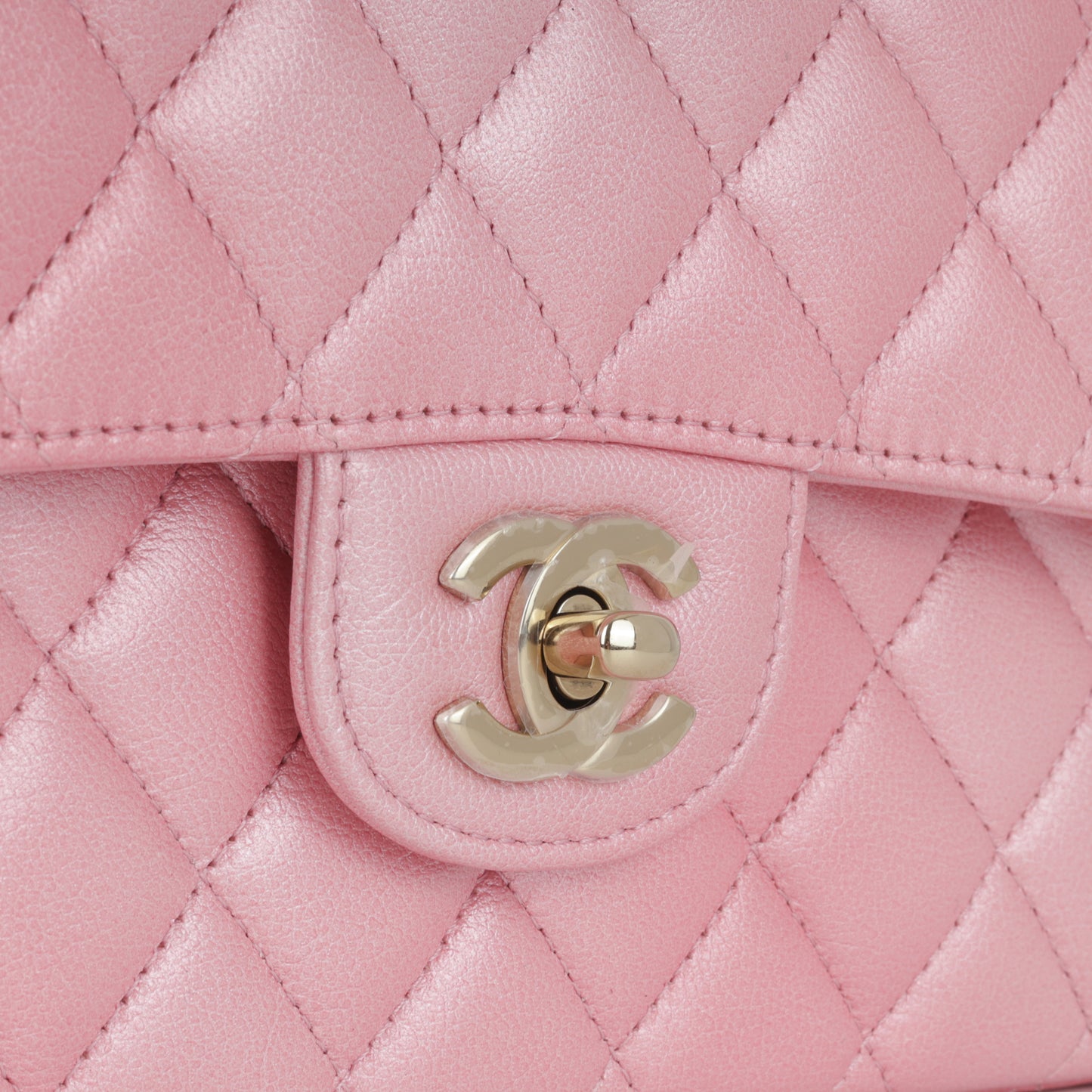 Chanel 23S Medium Classic Flap - Iridescent Pink Lambskin | Champagne Gold Hardware