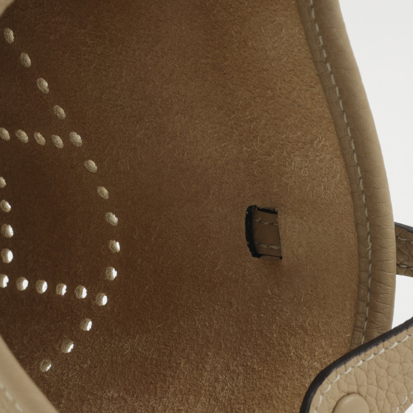 Hermès Evelyne TPM - Beige Marfa Clemence / Gris Pale / Marfa Strap | Gold Hardware