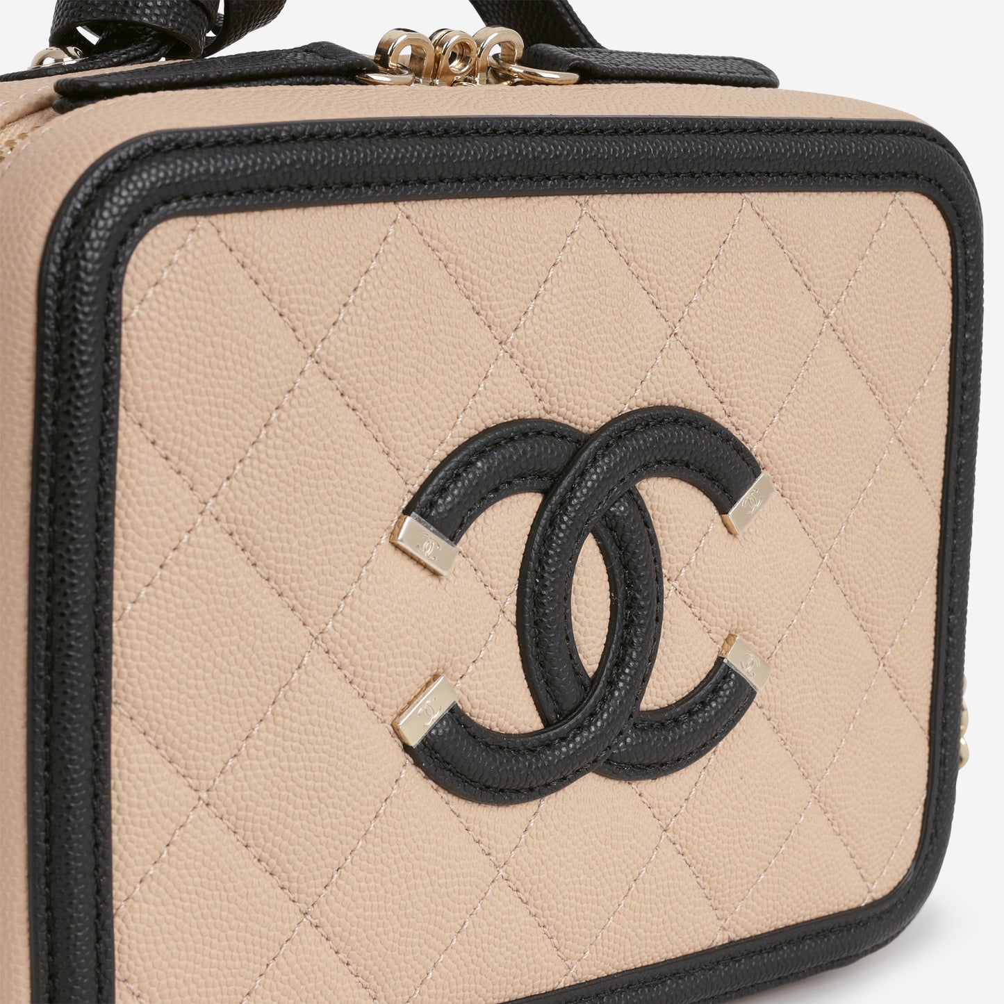 Chanel Small Filigree CC Vanity Case - Beige/Black Caviar | Champagne Gold Hardware