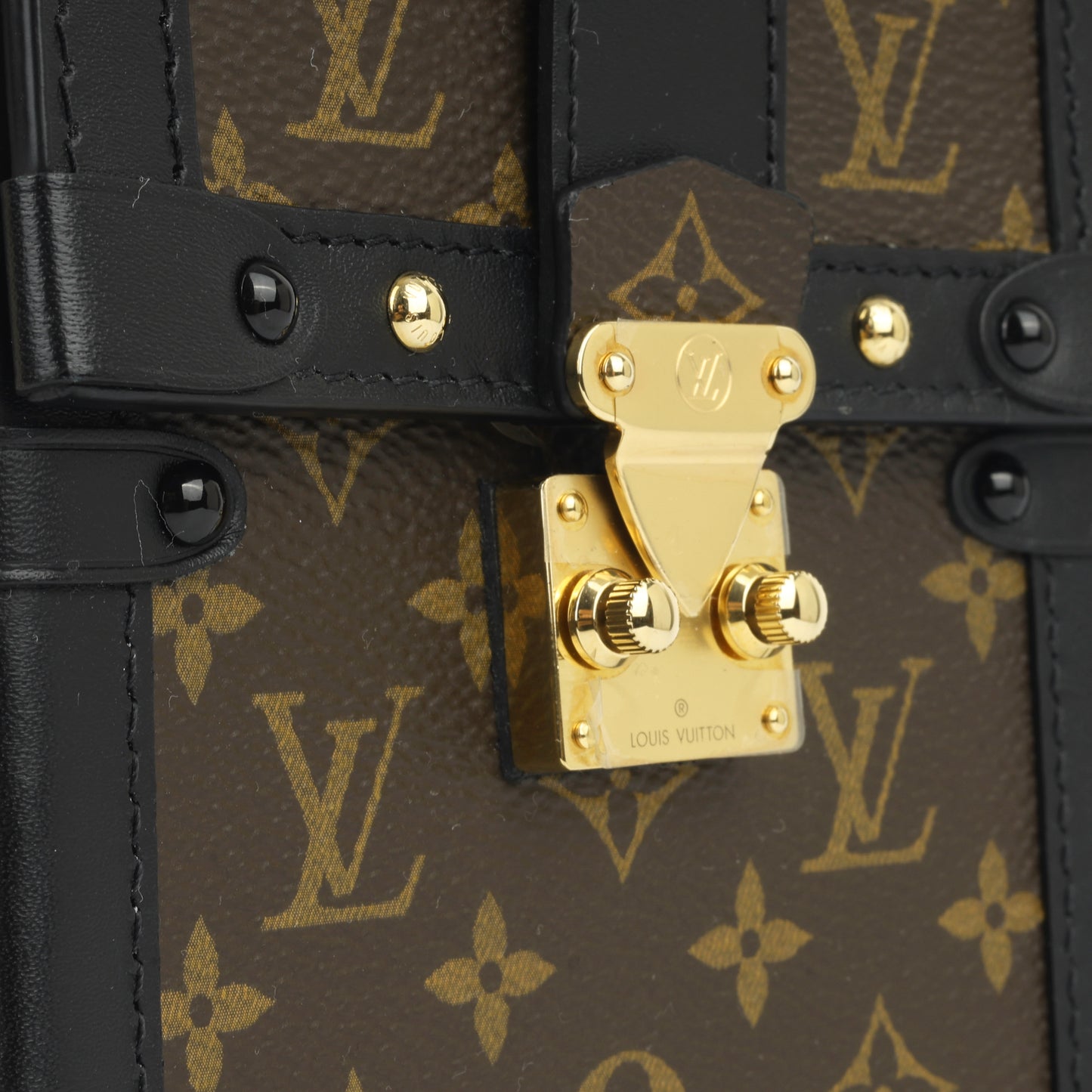 Vertical Petite Malle