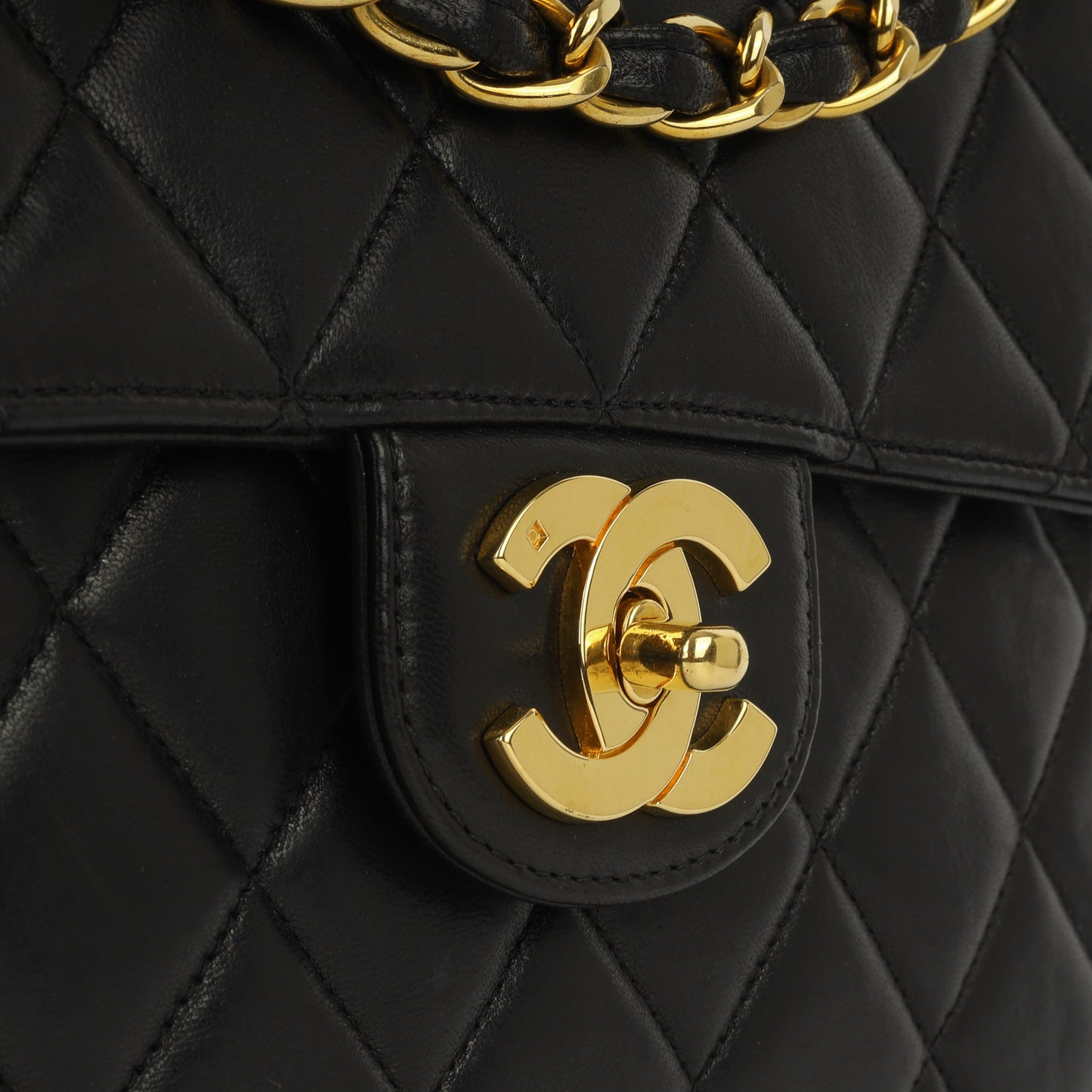 Vintage Classic Flap Bag - Jumbo