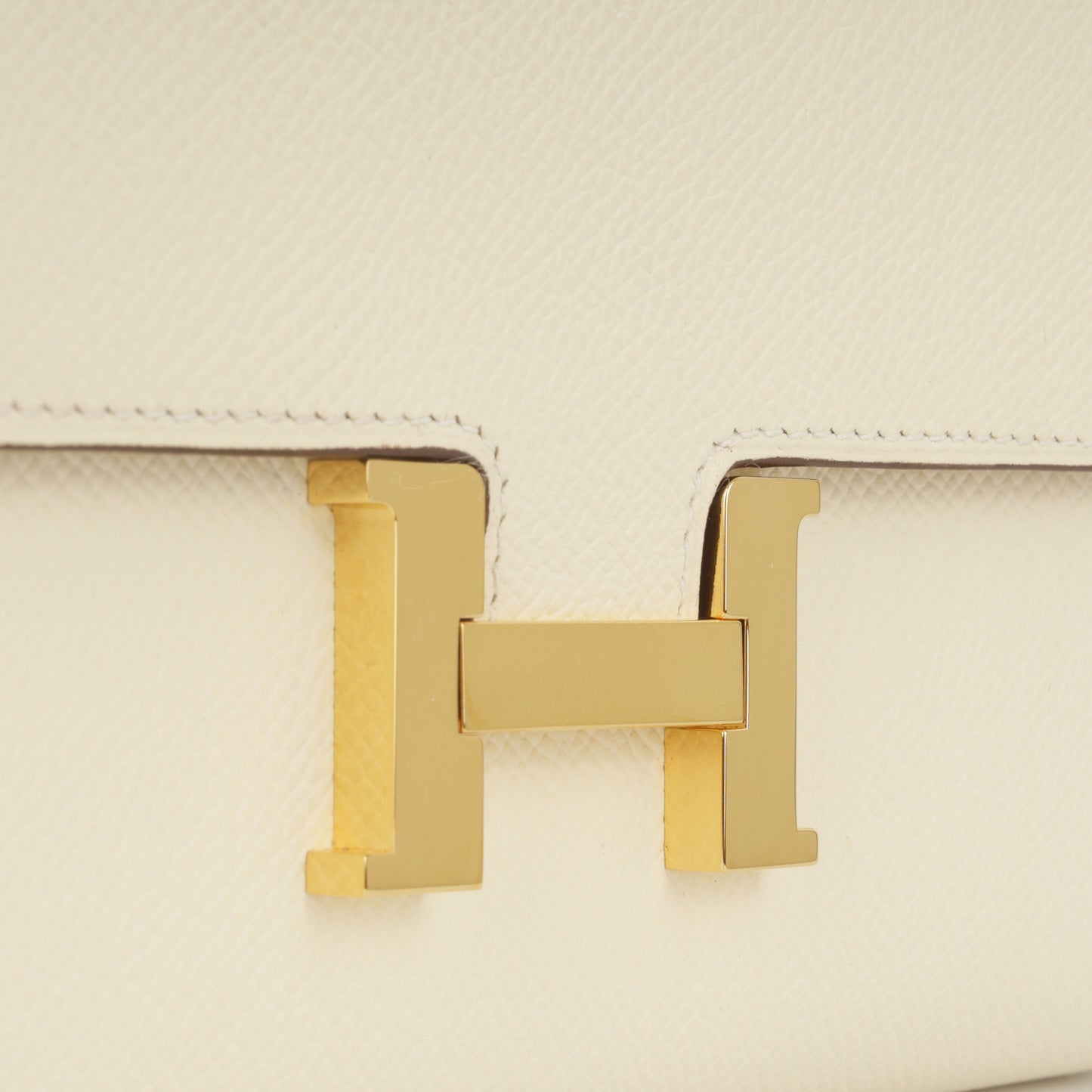 Hermès Constance To Go - Nata Epsom | Gold Hardware