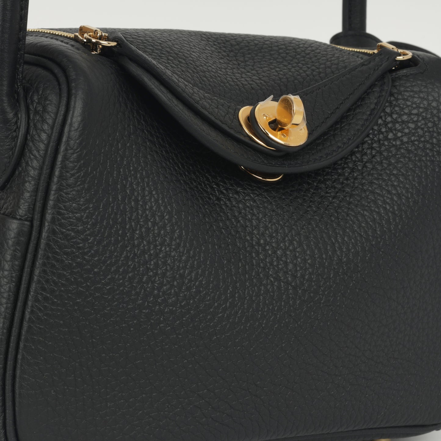 Hermès Mini Lindy - Black Clemence | Gold Hardware