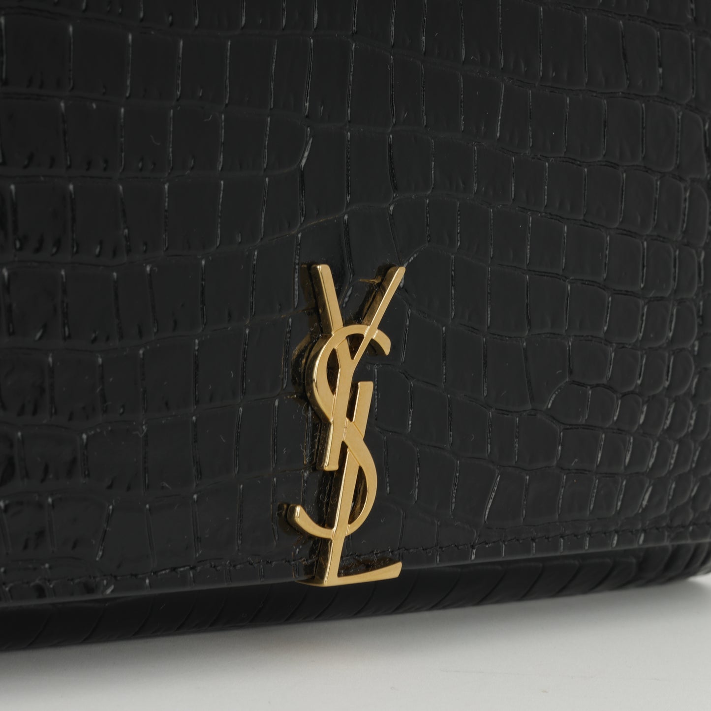 Cassandre Clutch on Chain