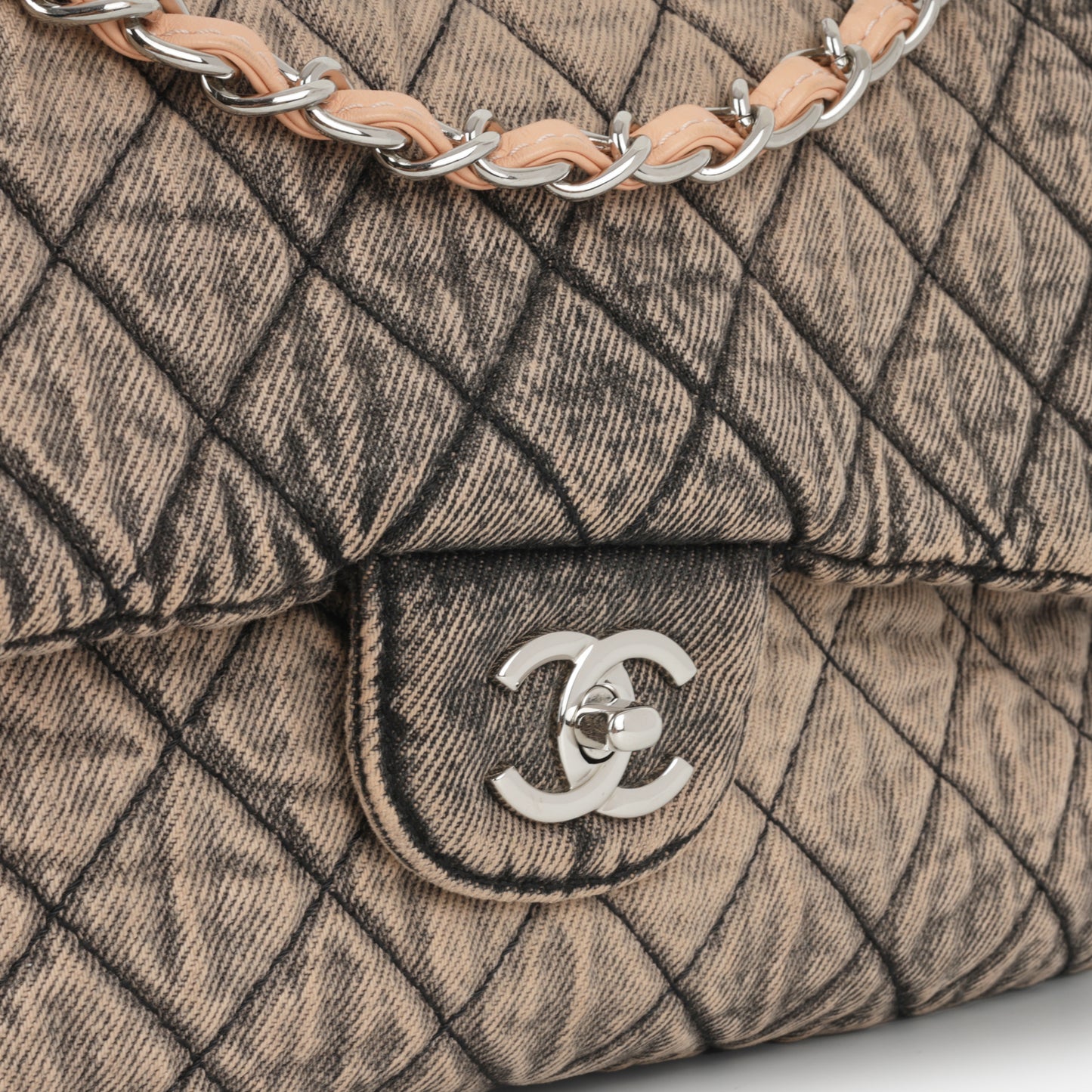 20c Seasonal Jumbo Flap - Rose Clair / Black Denimpression | Silver Hardware