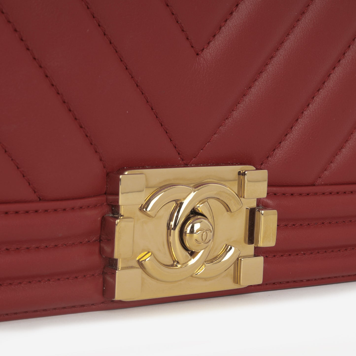 Chanel New Medium Boy Bag - Red Chevron Lambskin | Champagne Gold Hardware