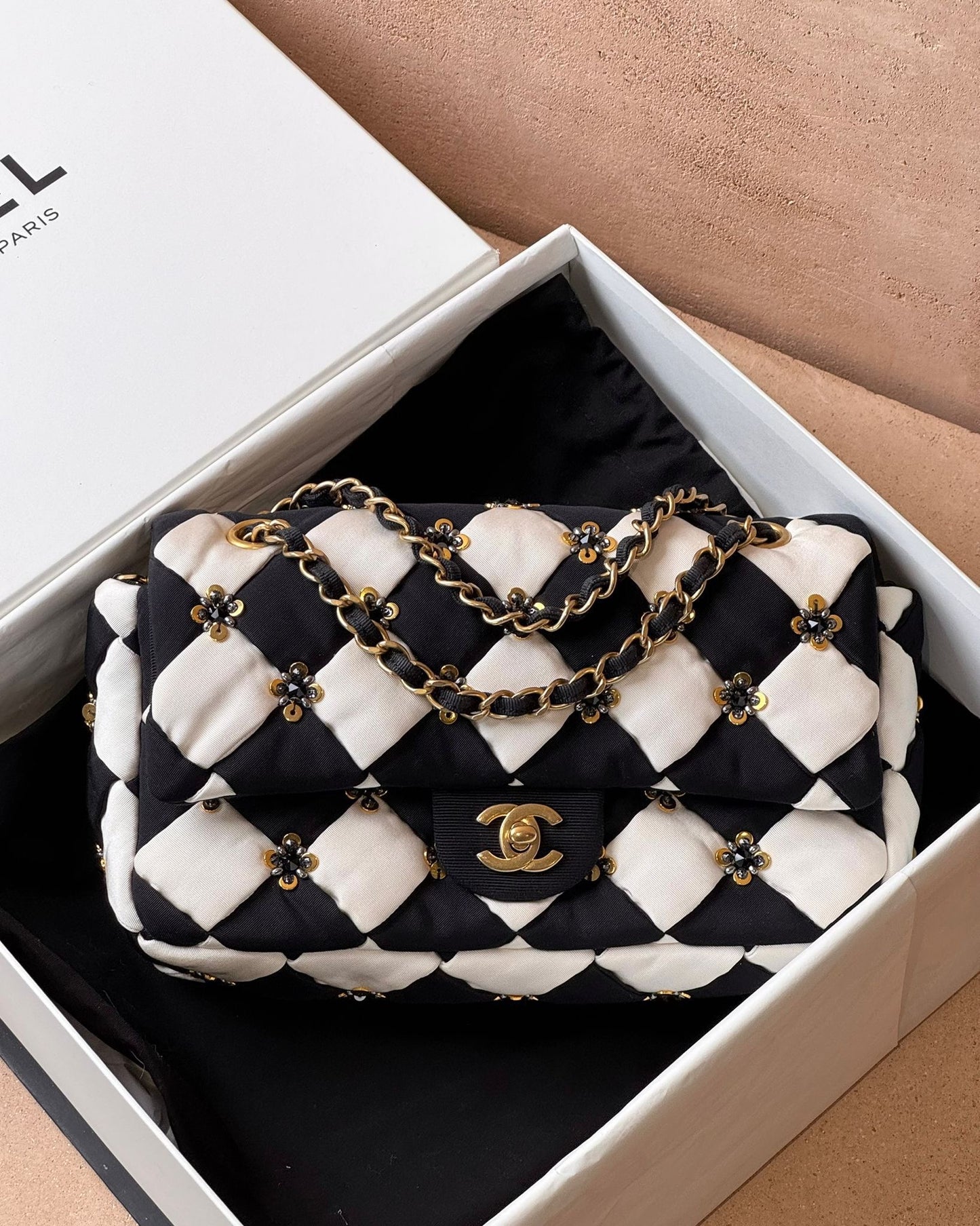 Chanel Metiers D'art Fall 2021 Flap - Black / White Fabric | Gold Hardware