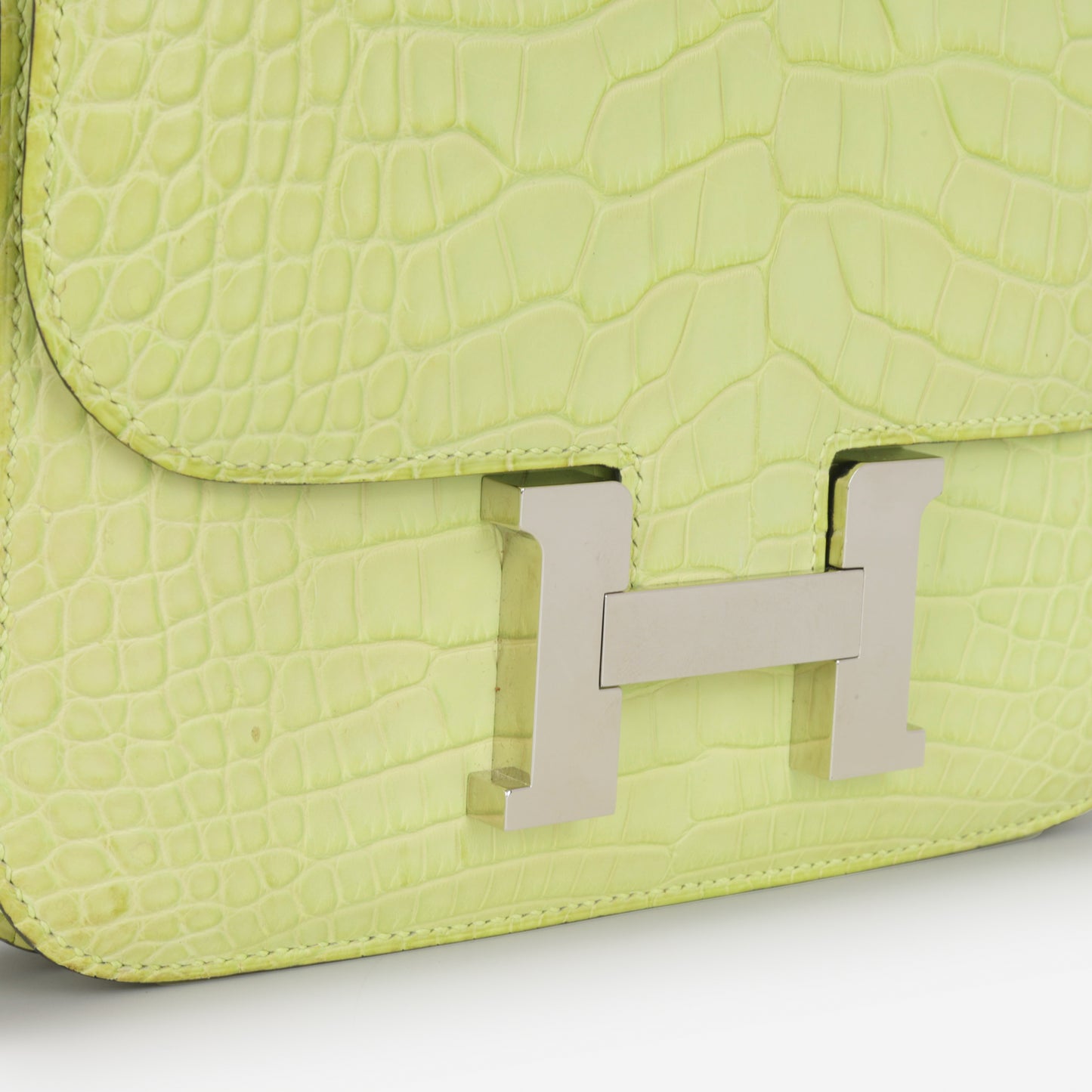 Hermès Constance 18 - Jaune Bourgeon Matte Alligator Mississippisis | Palladium Hardware