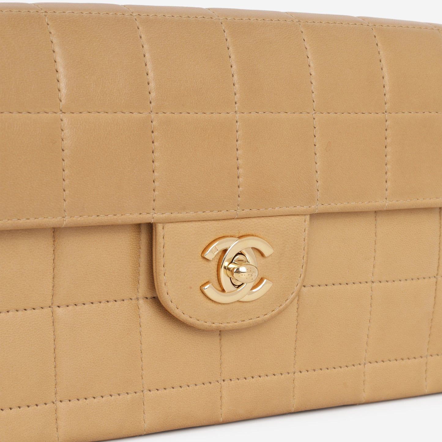 Chanel East West Chocolate Bar - Beige Lambskin | Gold Hardware - Bagista