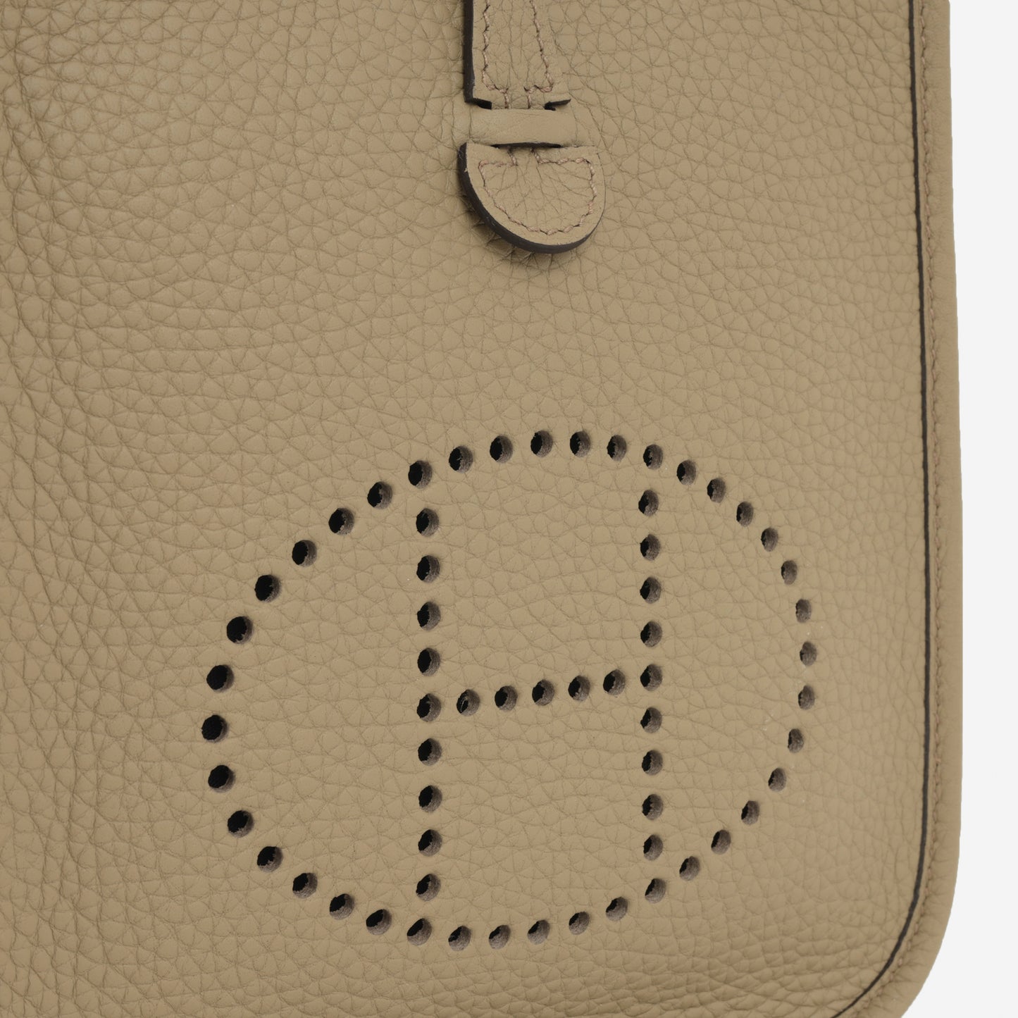 Hermès Mini Evelyne 16 - Beige Marfa Clemence / Gris Pale & Beige Marfa Strap | Palladium Hardware