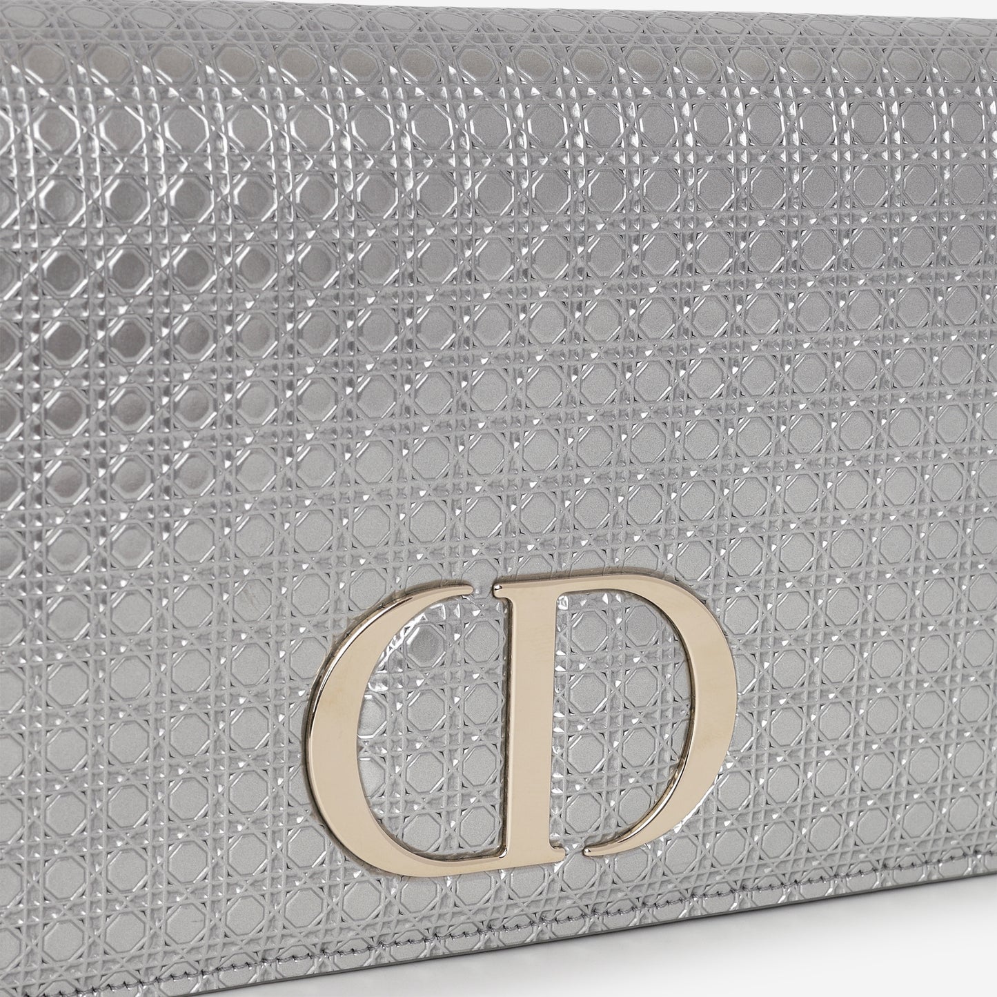Dior 2-In-1 30 Montaigne Pouch - Silver Microcannage Calfskin | Champagne Gold Hardware
