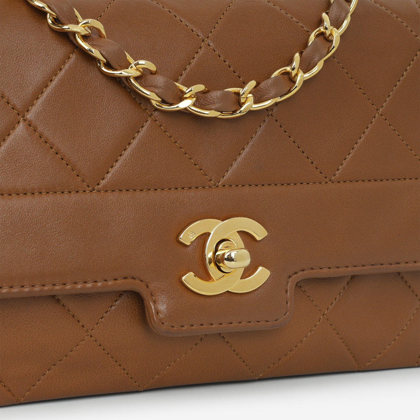 Chanel Vintage Small Diana Flap - Brown Lambskin | Gold Hardware