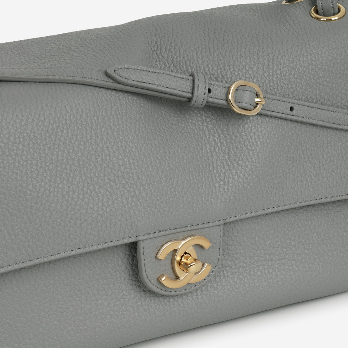 Chanel Maxi Flap 32 Bag - Grey Grained Calfskin | Gold Hardware