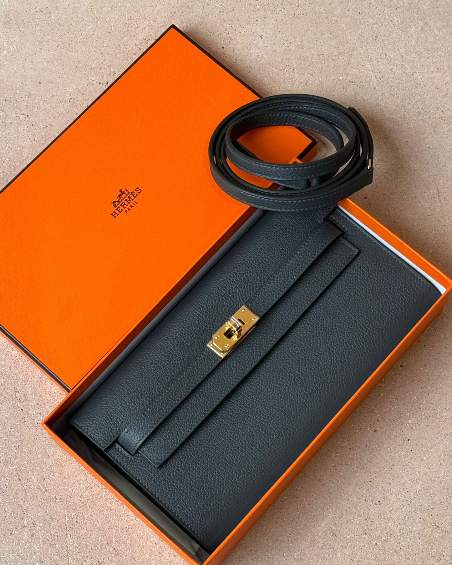 Hermès Kelly To Go Wallet - Vert Mangrove Evercolor | Gold Hardware