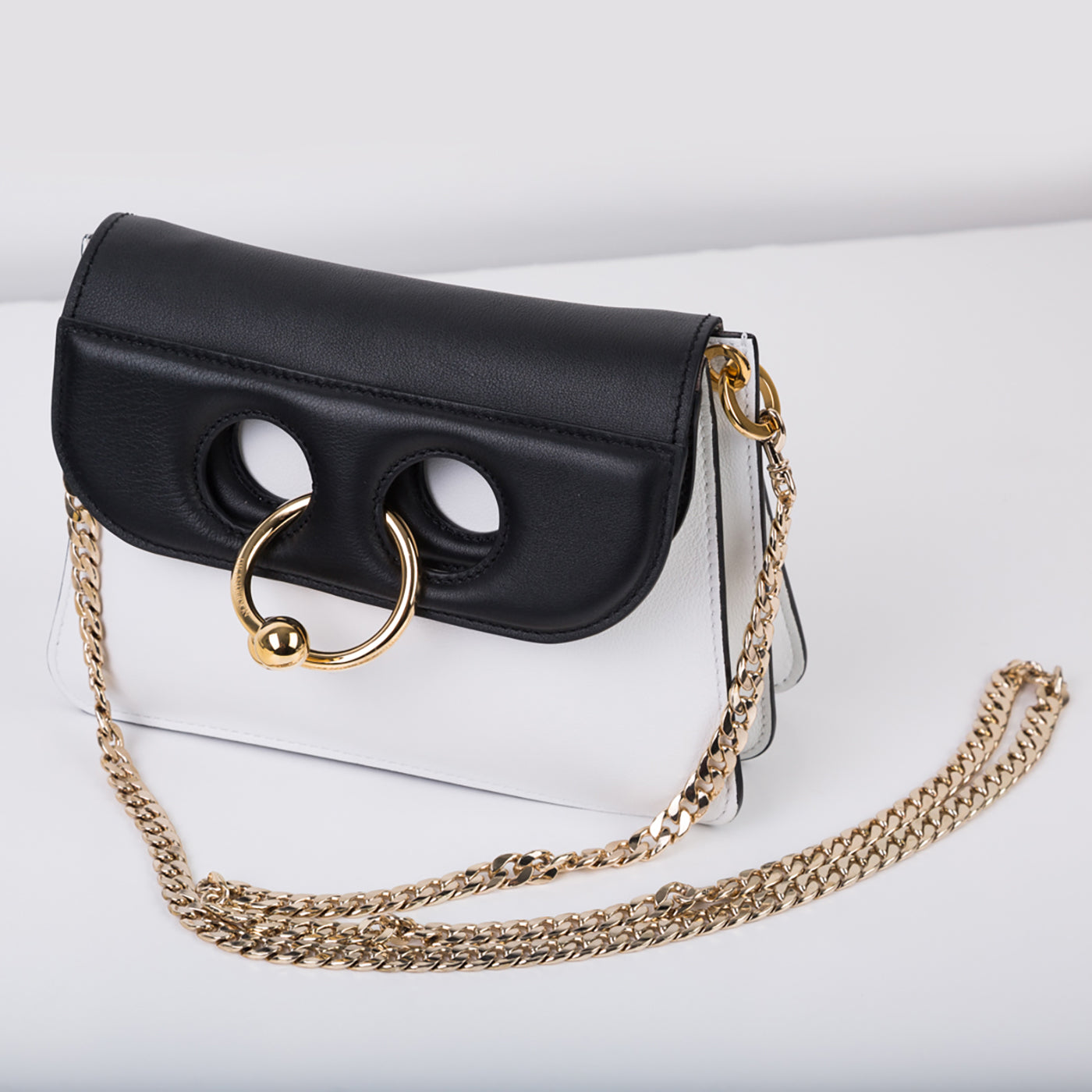 Mini Pierce - Black & White