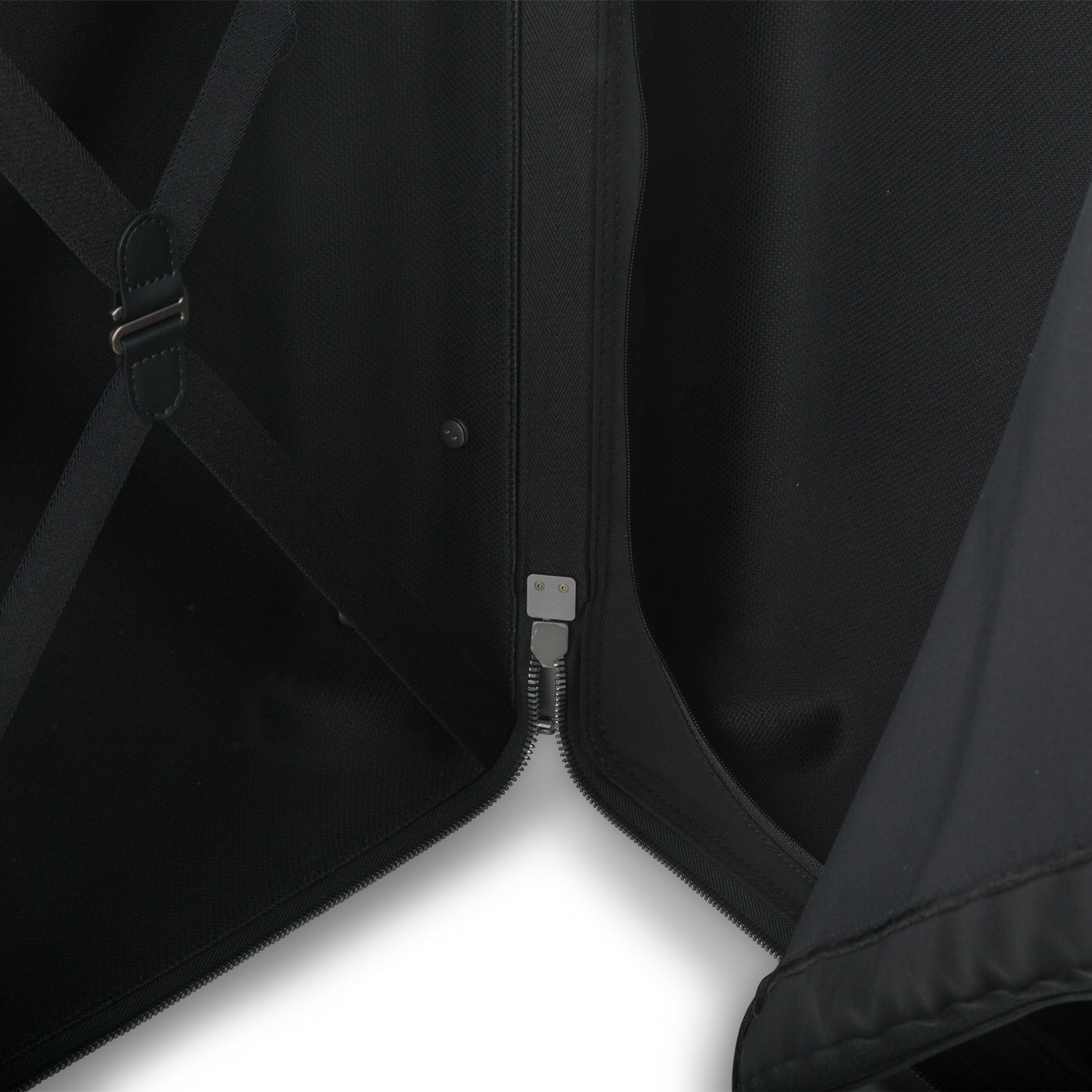 Horizon 55 - Monogram Eclipse