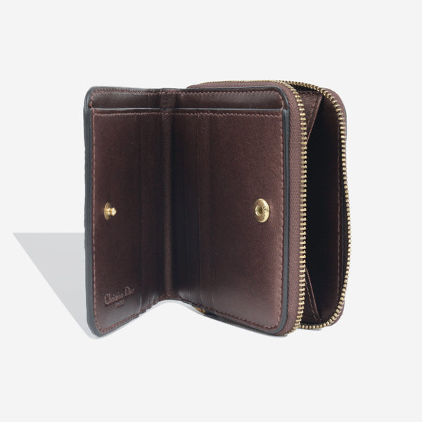 Compact Zipped Wallet