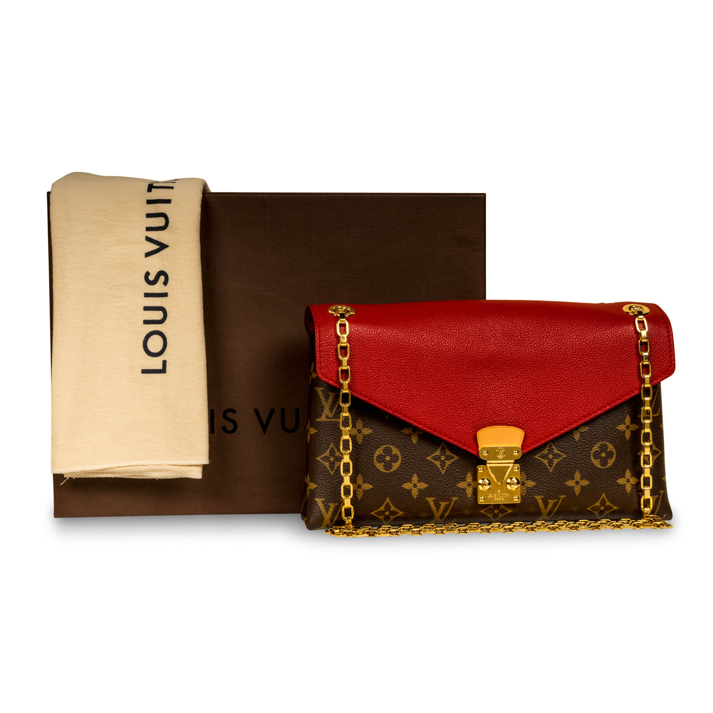 Pallas Chain Shoulder Bag