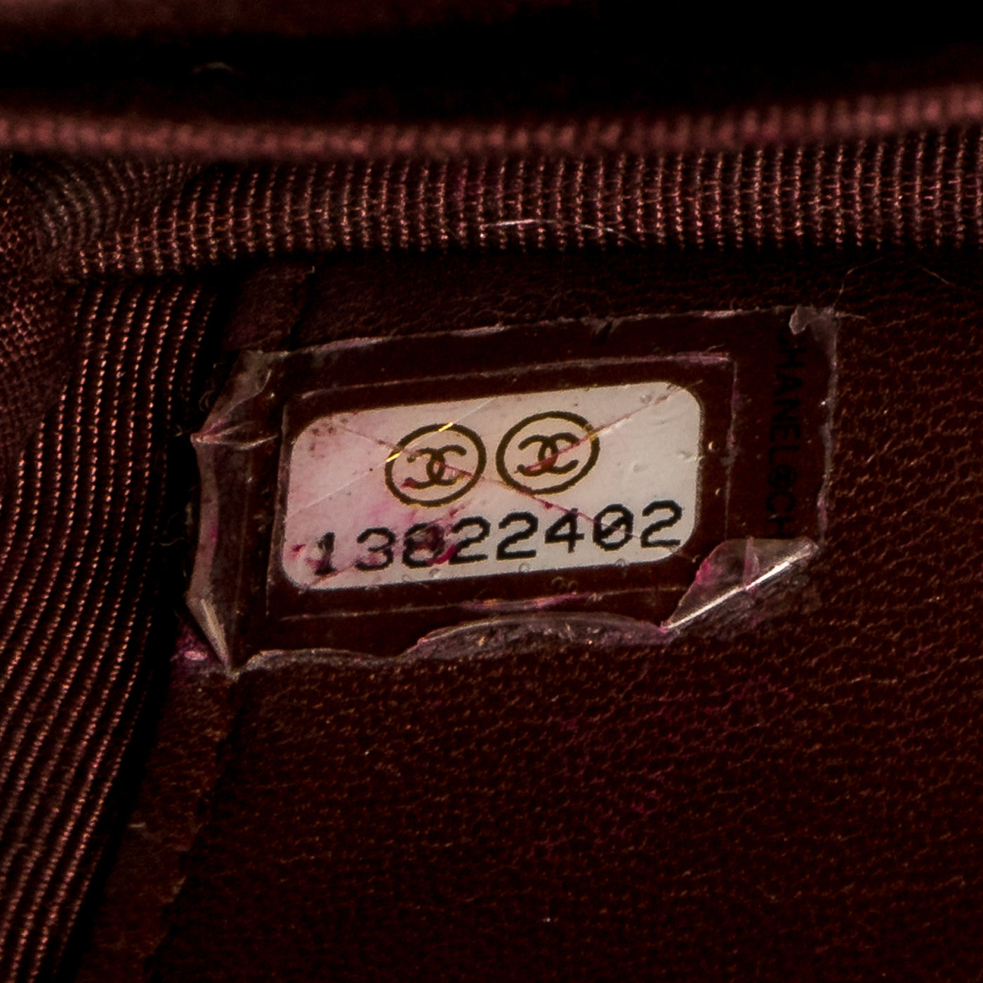 Classic Wallet on Chain - Lambskin