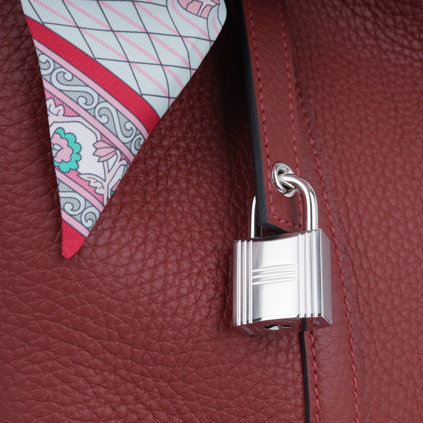 Picotin 18 - Rouge H Clemence