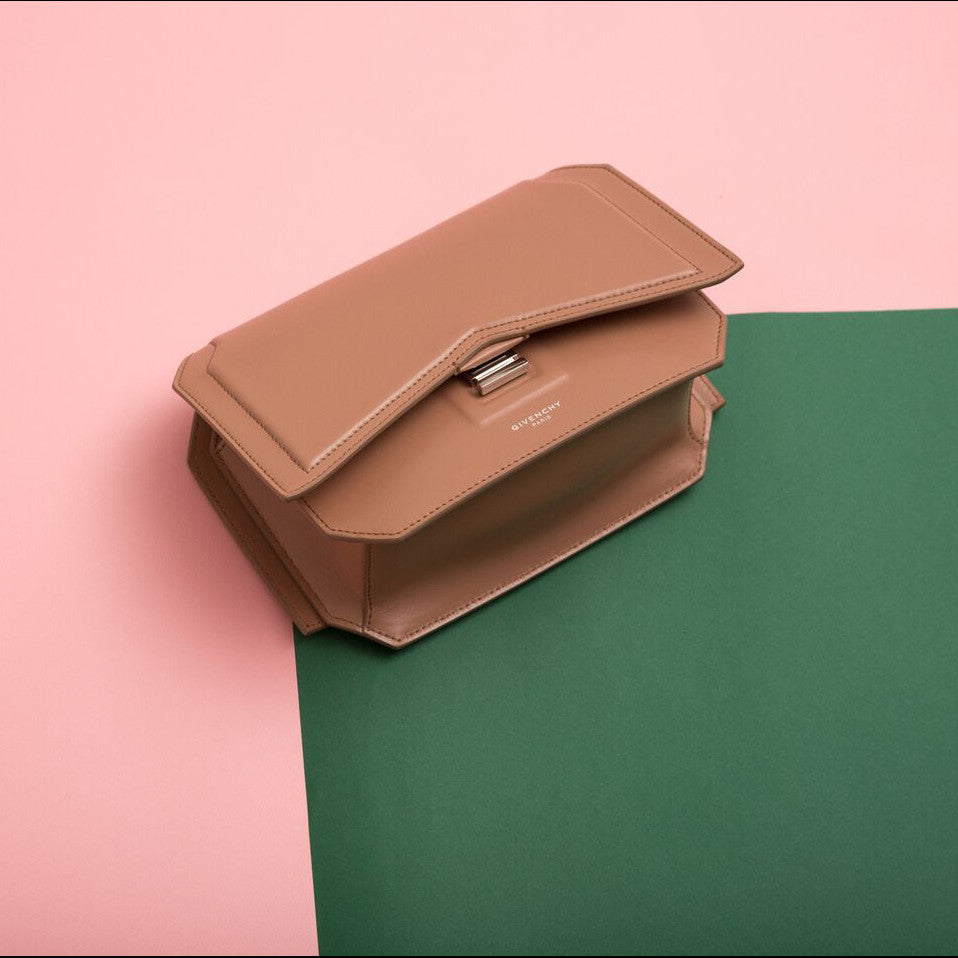 Bow cut Classic cross body