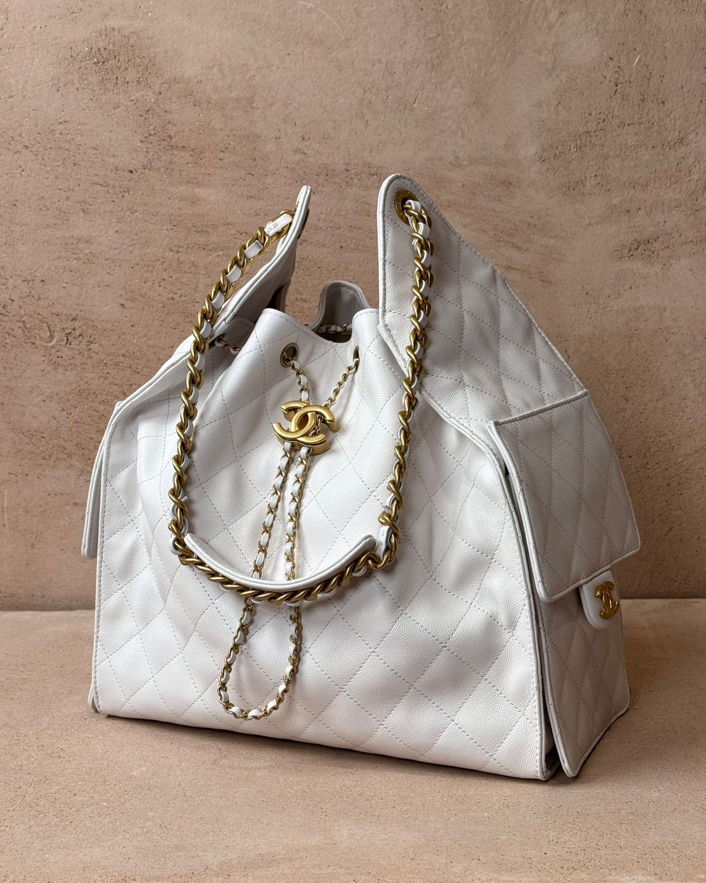 Chanel Medium 25 Hobo Bag - White Caviar | Gold Hardware