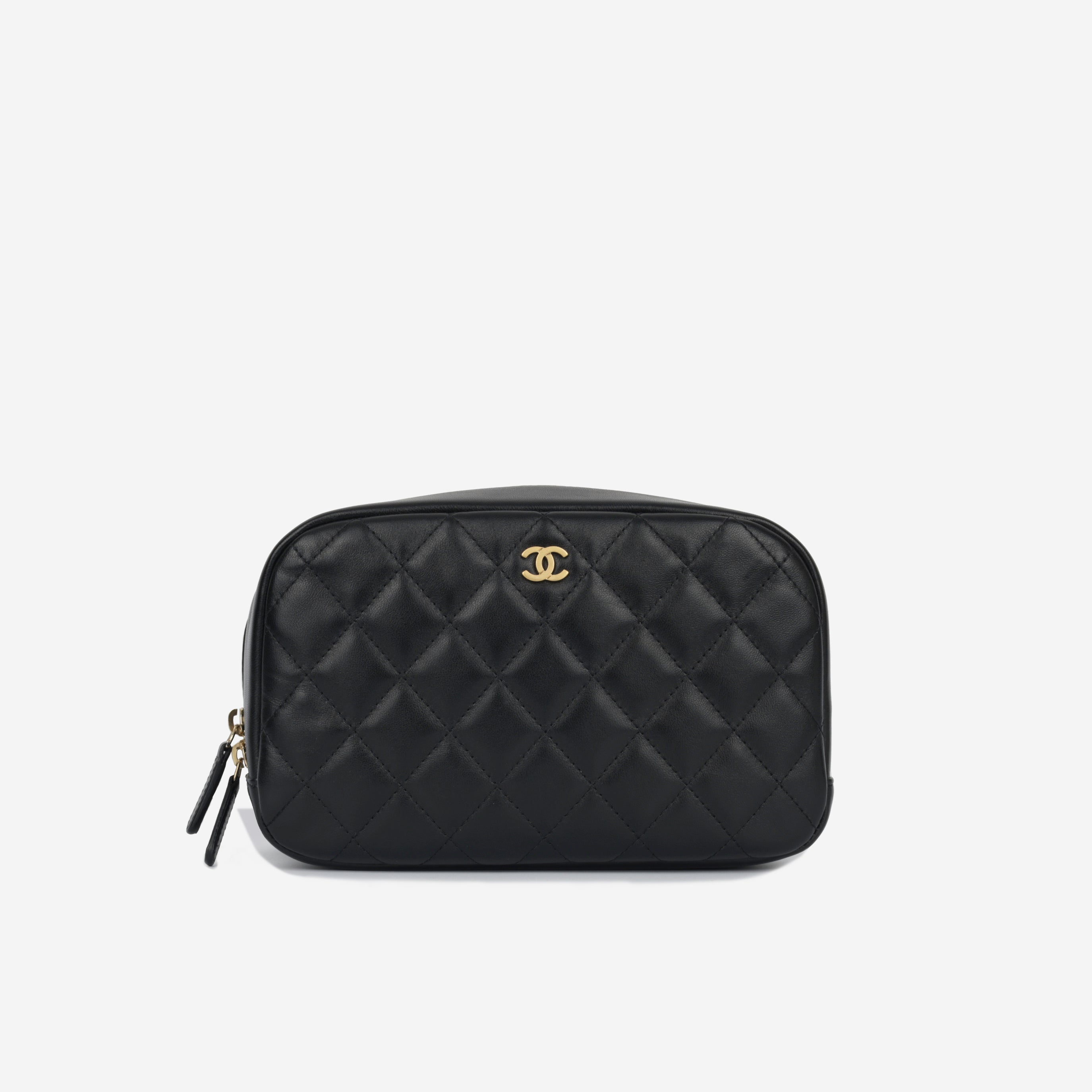 NEW Chanel cosmetic pouch / high quality bag ONLY