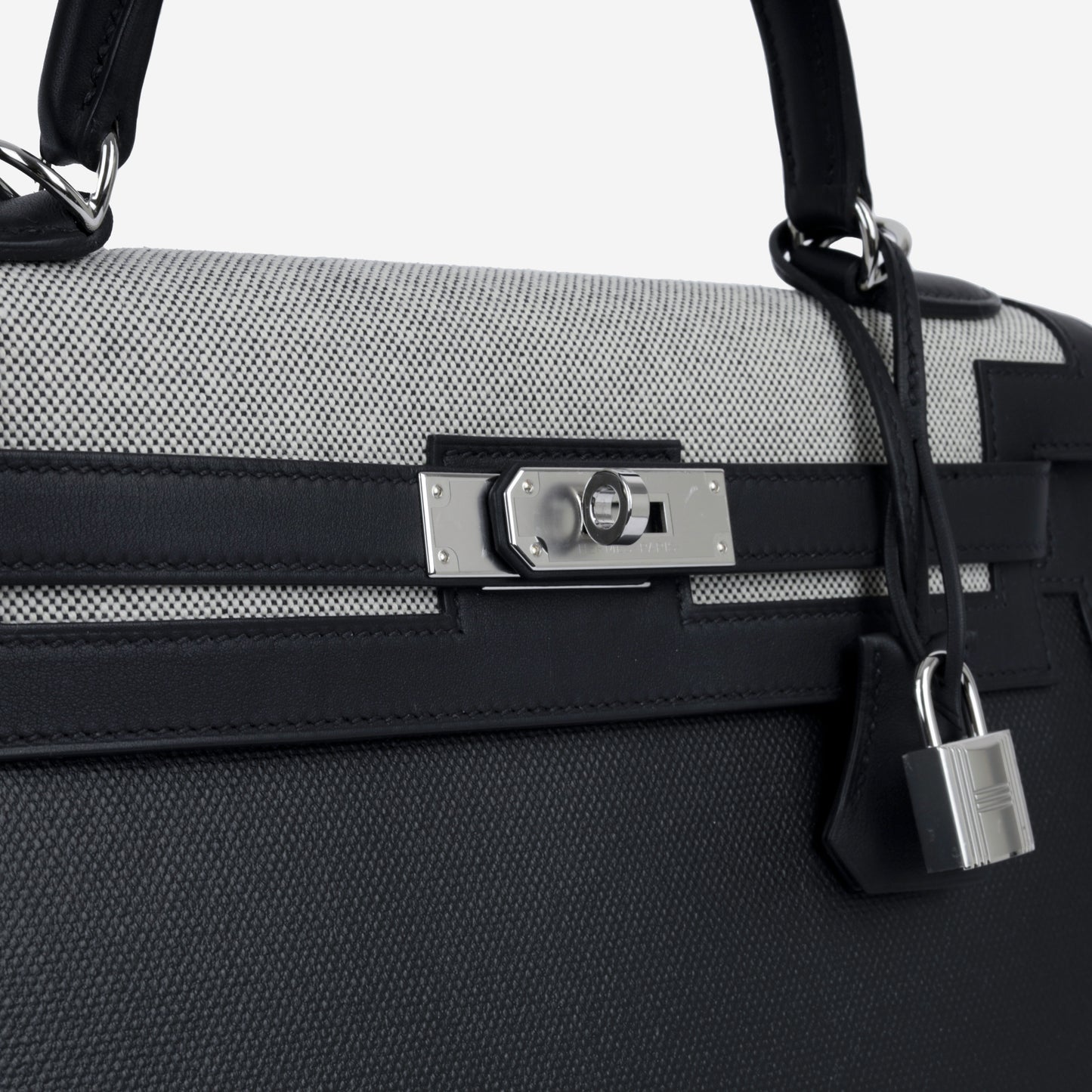 Kelly 32 - Berline Toile