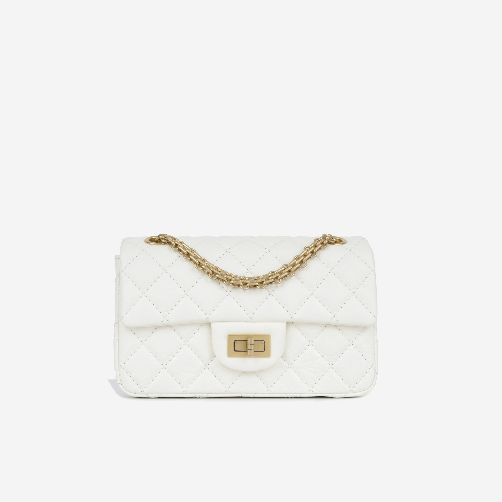 Chanel 2.55 - everything you need to know before buying the flap bag