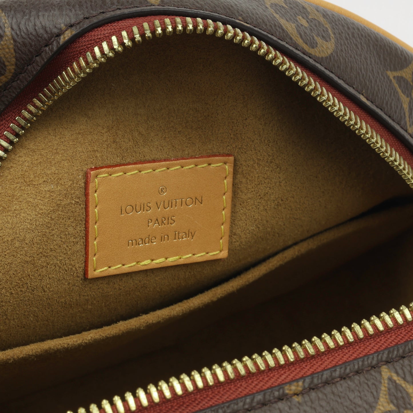 Boite Chapeau Souple MM - Monogram