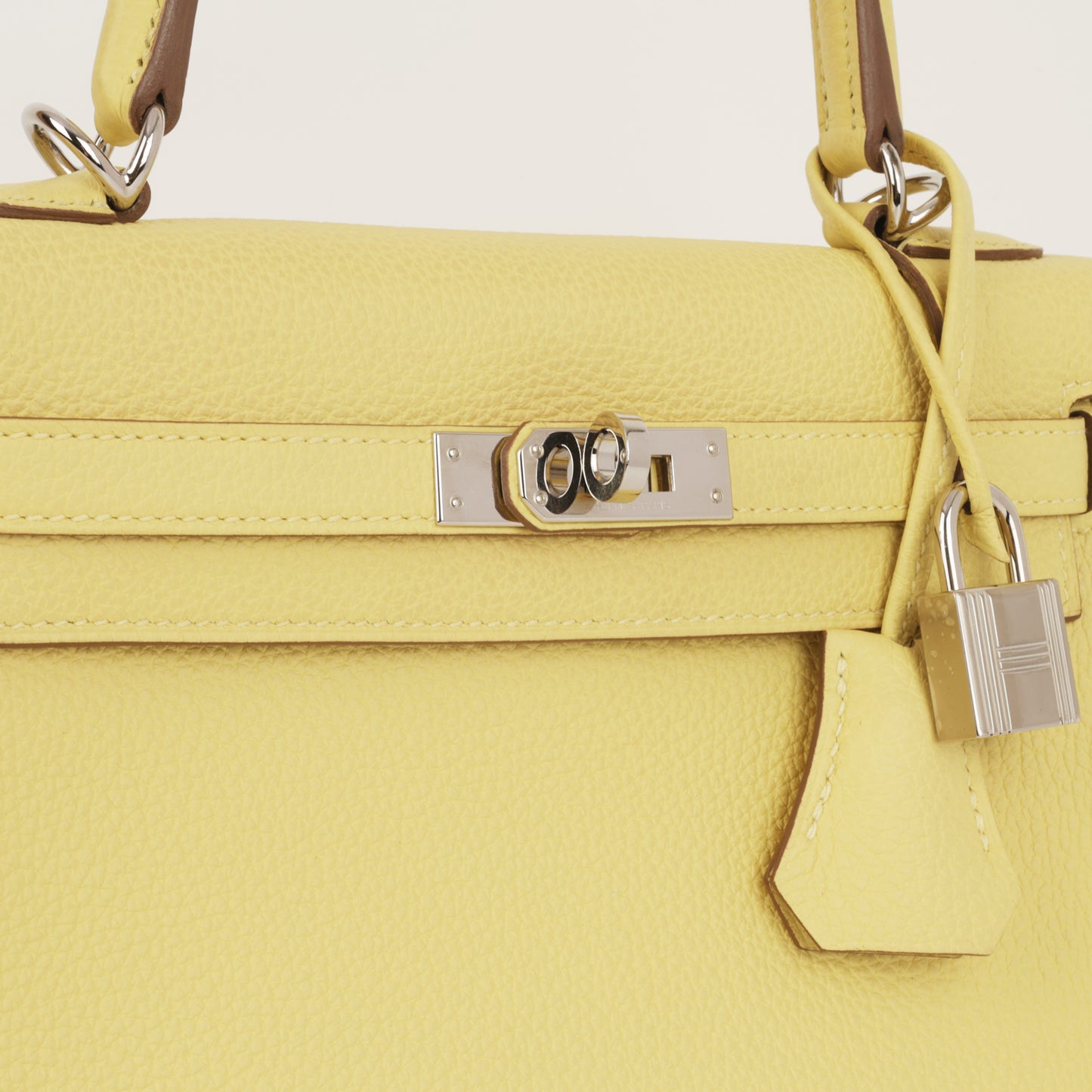 Kelly 25 - Jaune Poussin