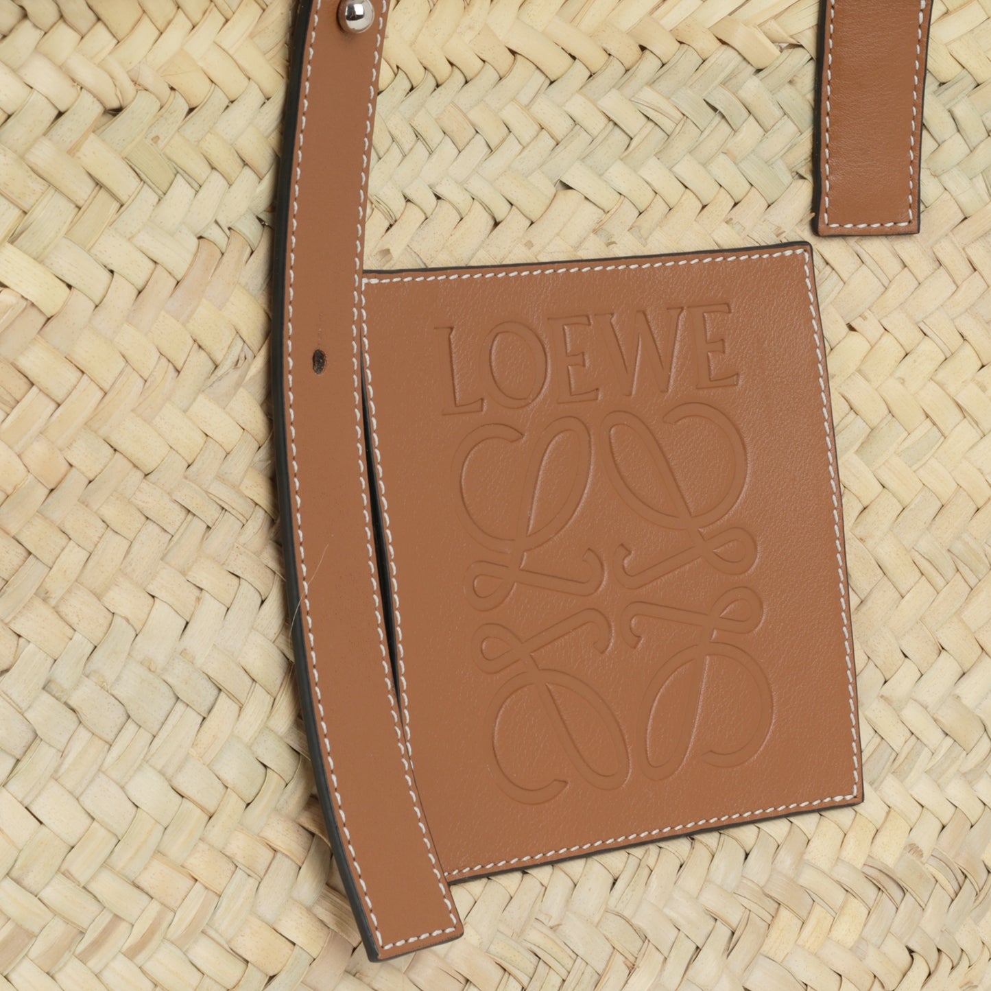 Loewe Large Classic Basic - Tan Calfskin / Palm Leaves | Silver Hardware