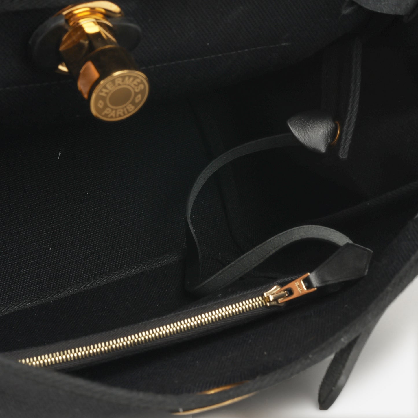 Hermès Herbag 31 - Noir Canvas / Hunter | Gold Hardware