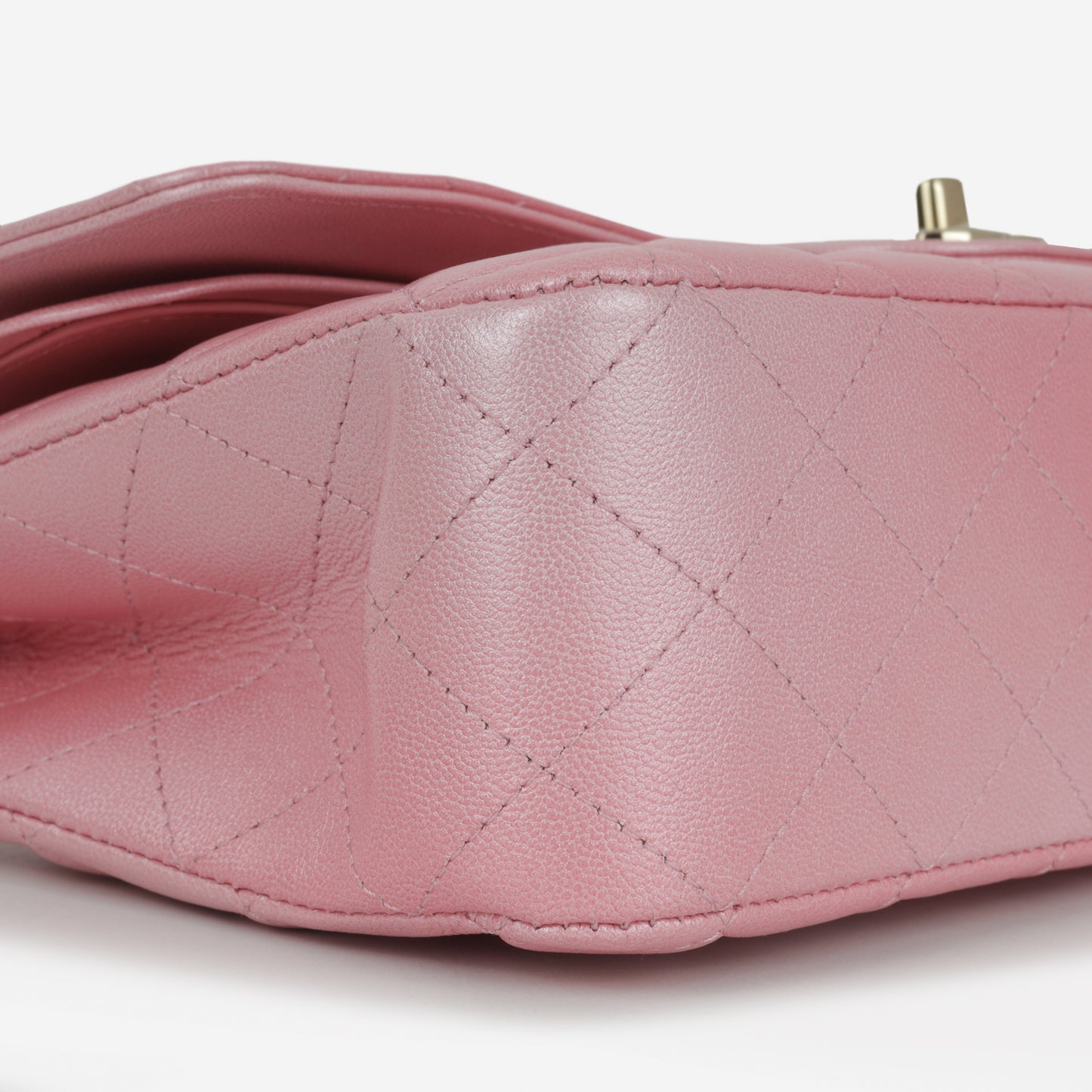Chanel 23S Medium Classic Flap - Iridescent Pink Lambskin | Champagne Gold Hardware
