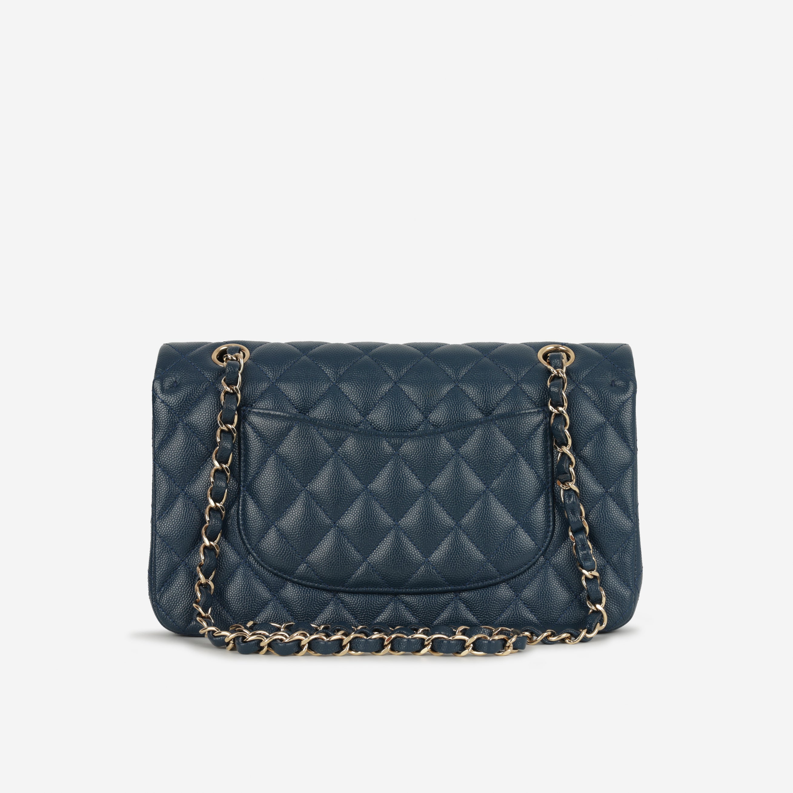 CHANEL ネイビー キルティング バッグ Chanel - Medium Trendy CC Flap Bag - Blue - CGHW - Pre-Loved – Bagista