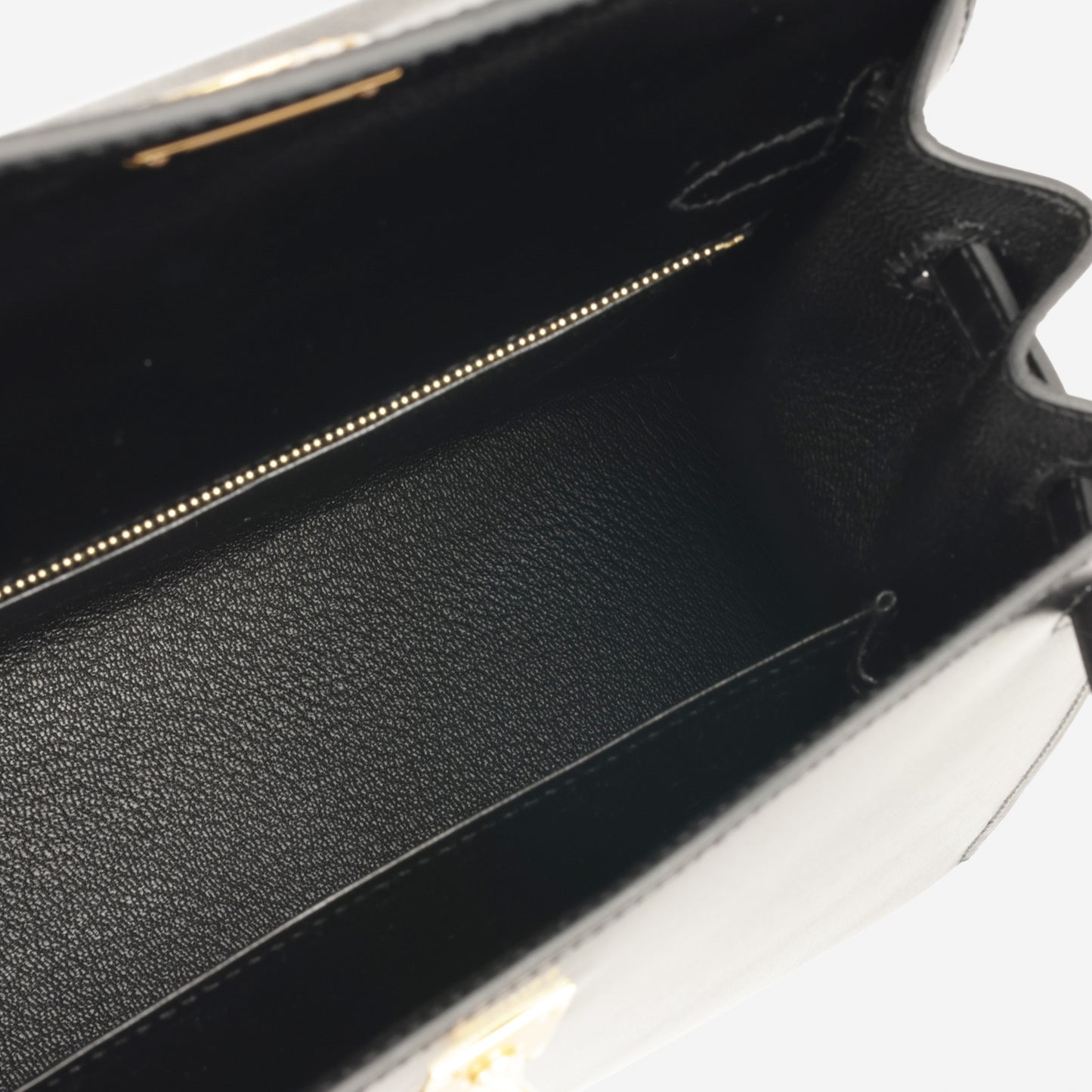 Hermès Kelly 25 - Black Box Calf | Gold Hardware
