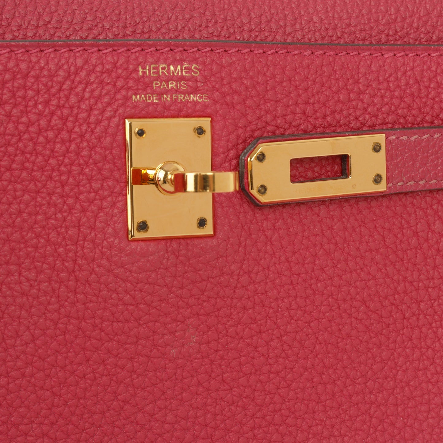 Hermès Kelly 25 - Framboise Togo | Gold Hardware