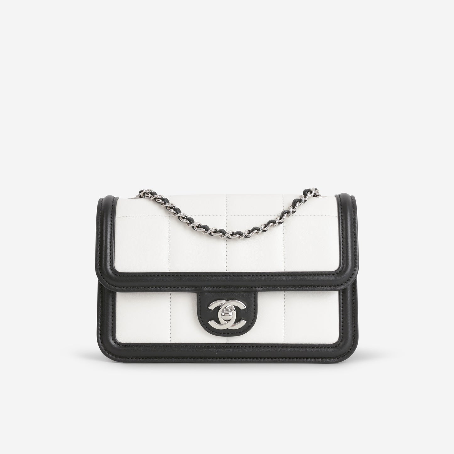 Chanel Cruise 2024/25 Mini Flap - Black & White | Silver Hardware