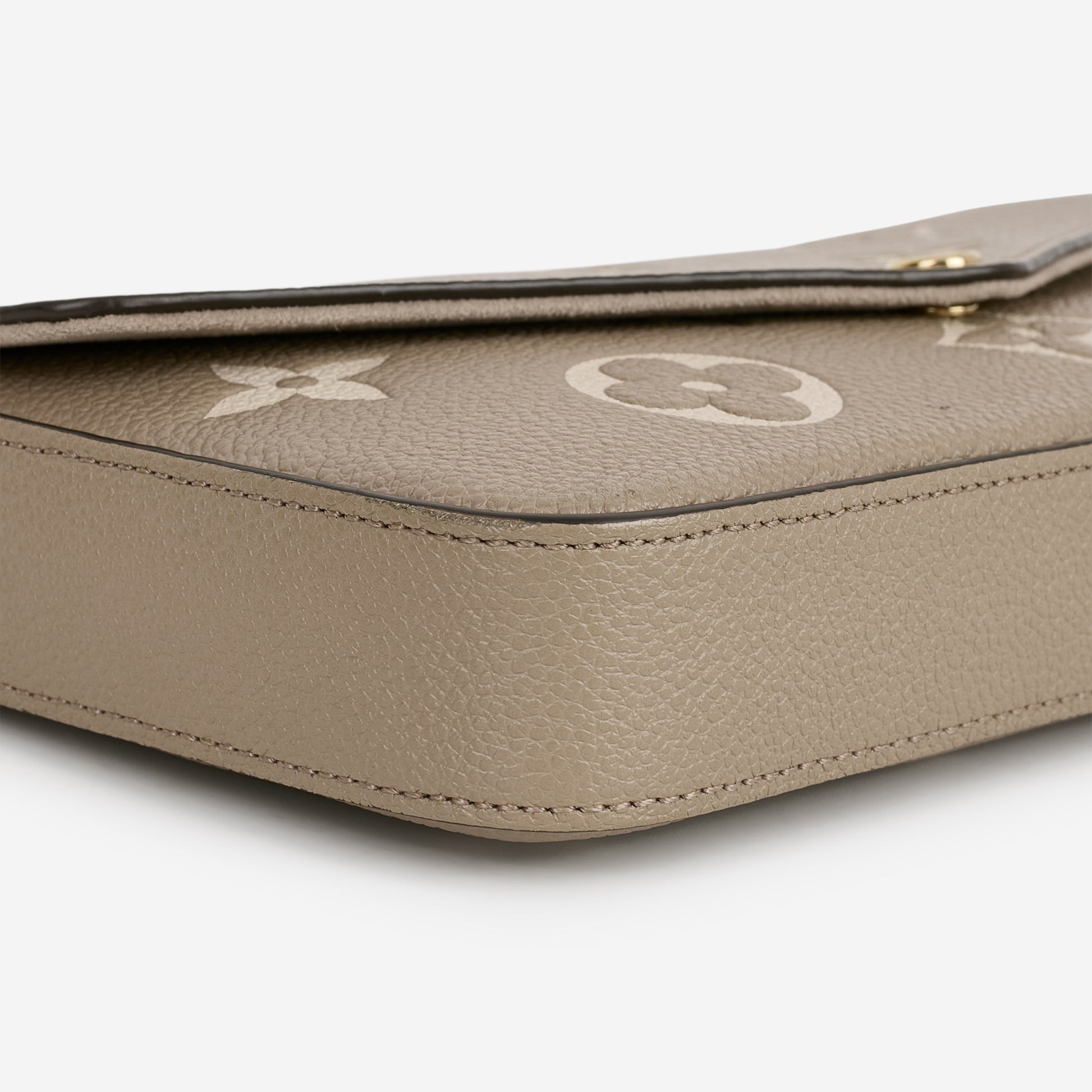 Louis Vuitton - Pochette Felicie - Tourterelle / Cream Empreinte | Gold Hardware - Bagista