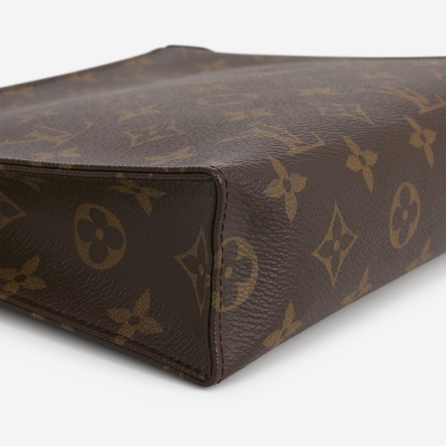 Louis Vuitton Toiletry Pouch 26 - Monogram Canvas | Gold Hardware
