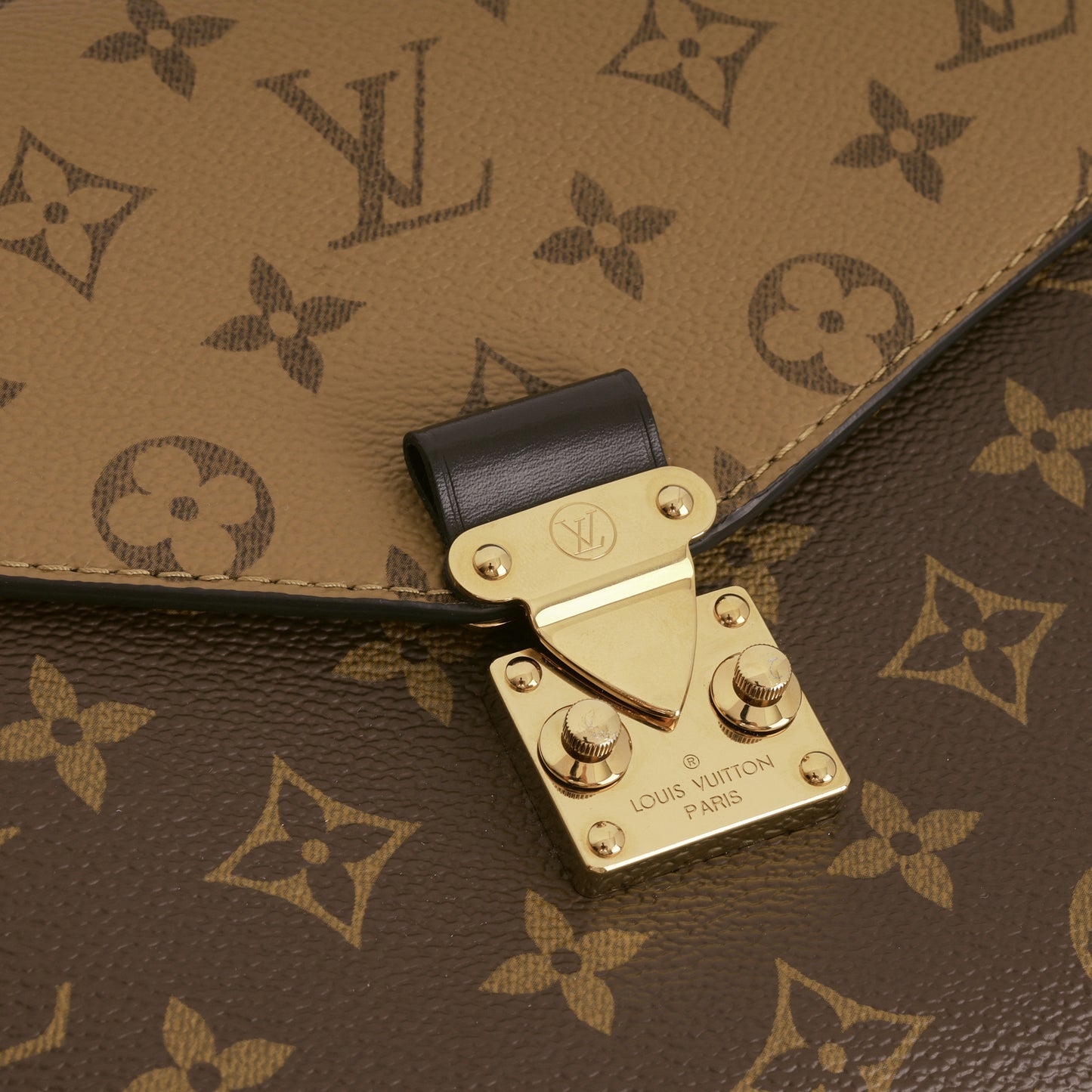 Louis Vuitton Pochette Métis - Monogram/ Reverse | Gold Hardware