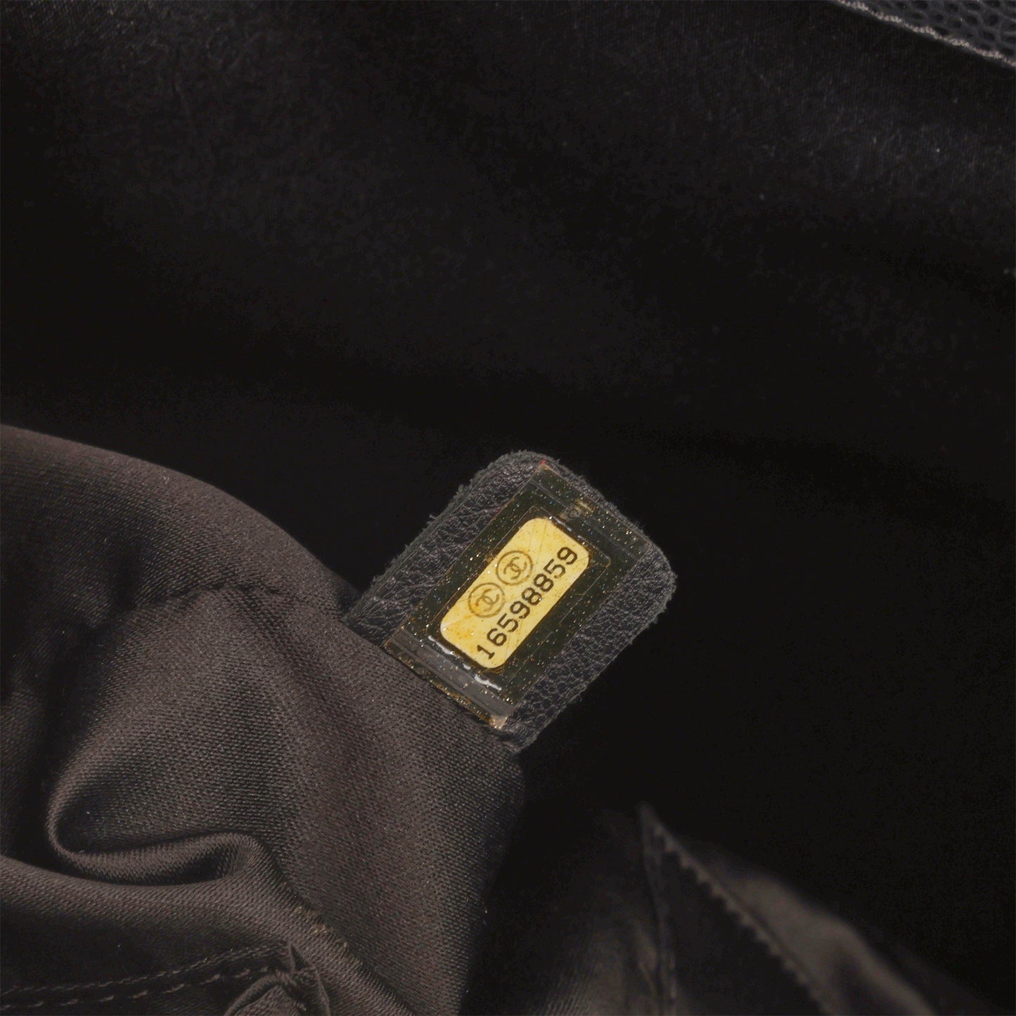 Chanel GST XL - Black Caviar | Gold Hardware