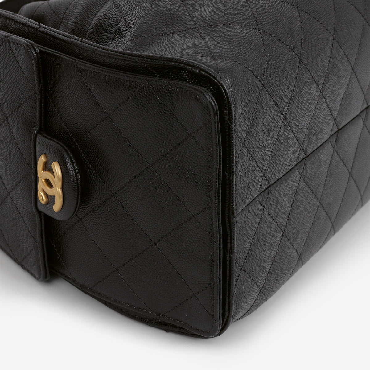 Chanel Small 25 Hobo - Black Caviar | Gold Hardware