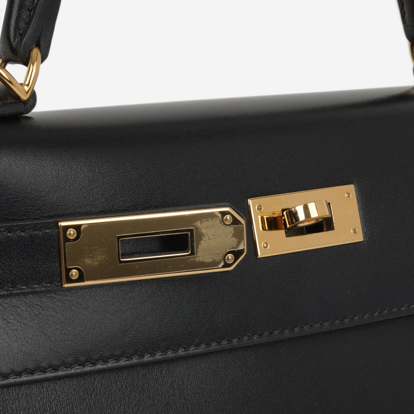 Hermès Kelly 28 - Noir Box Calf | Gold Hardware