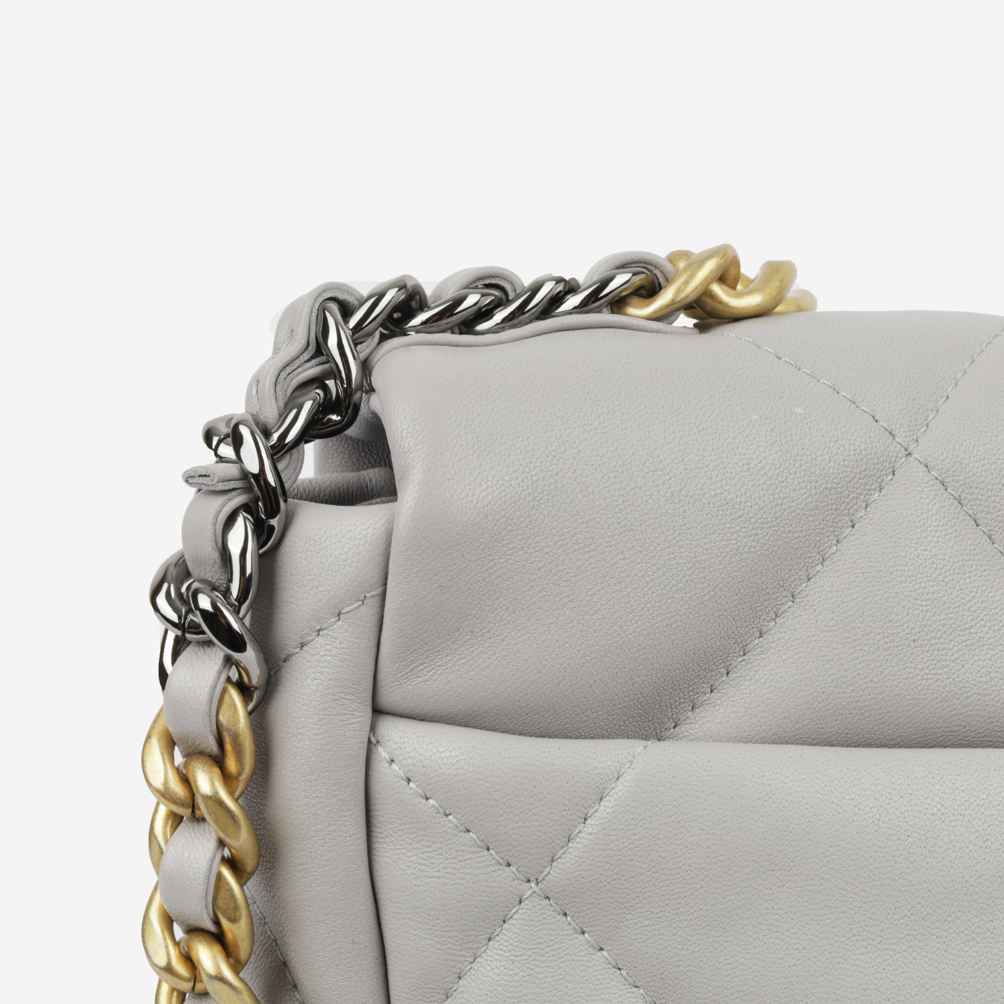 Chanel - Chanel 19 Flap Bag - Small - Grey Lambskin - MHW - Unused