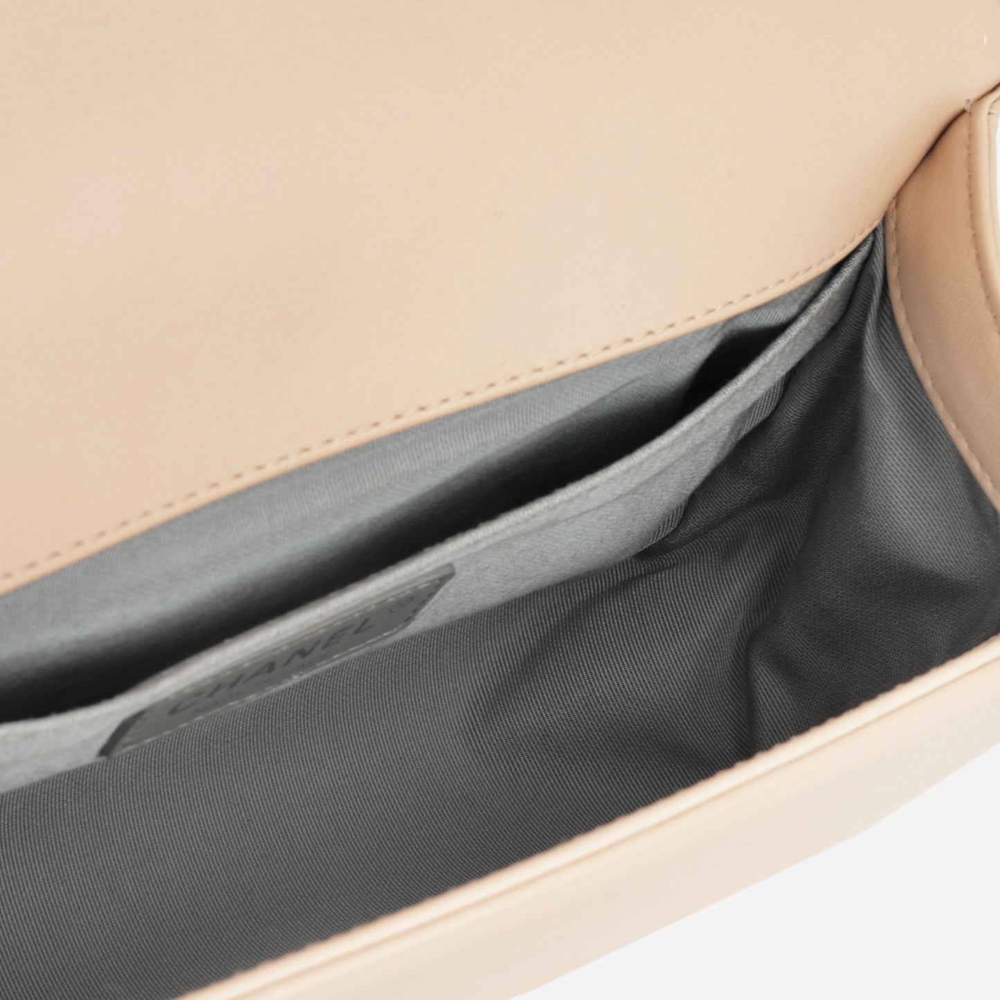 Chanel Old Medium Boy Bag - Nude Chevron Lambskin | Silver Hardware