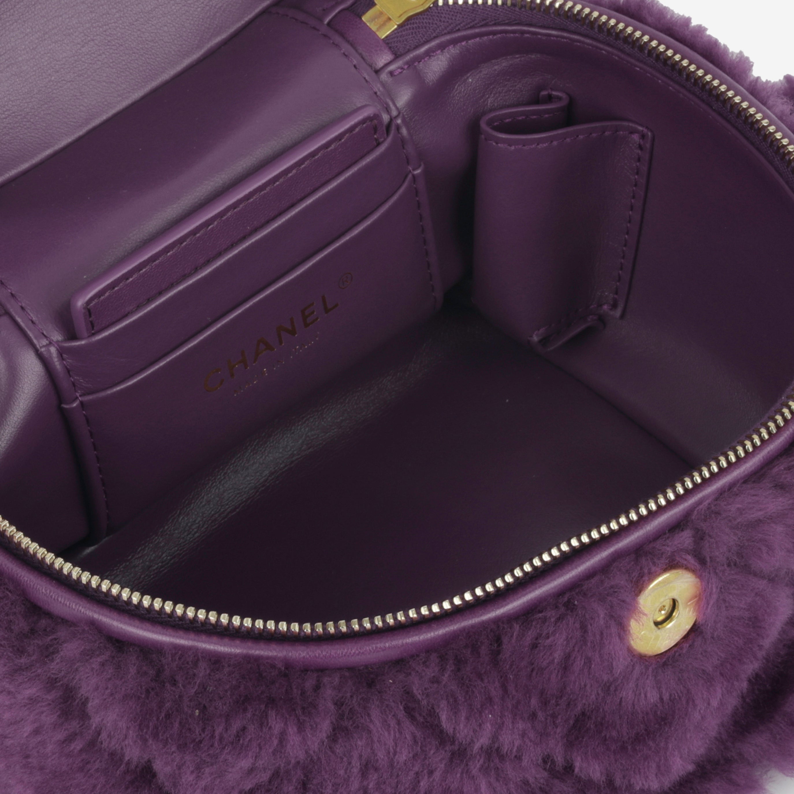 Chanel - Shearling Vanity Case - Purple Fur - CGHW - Immaculate